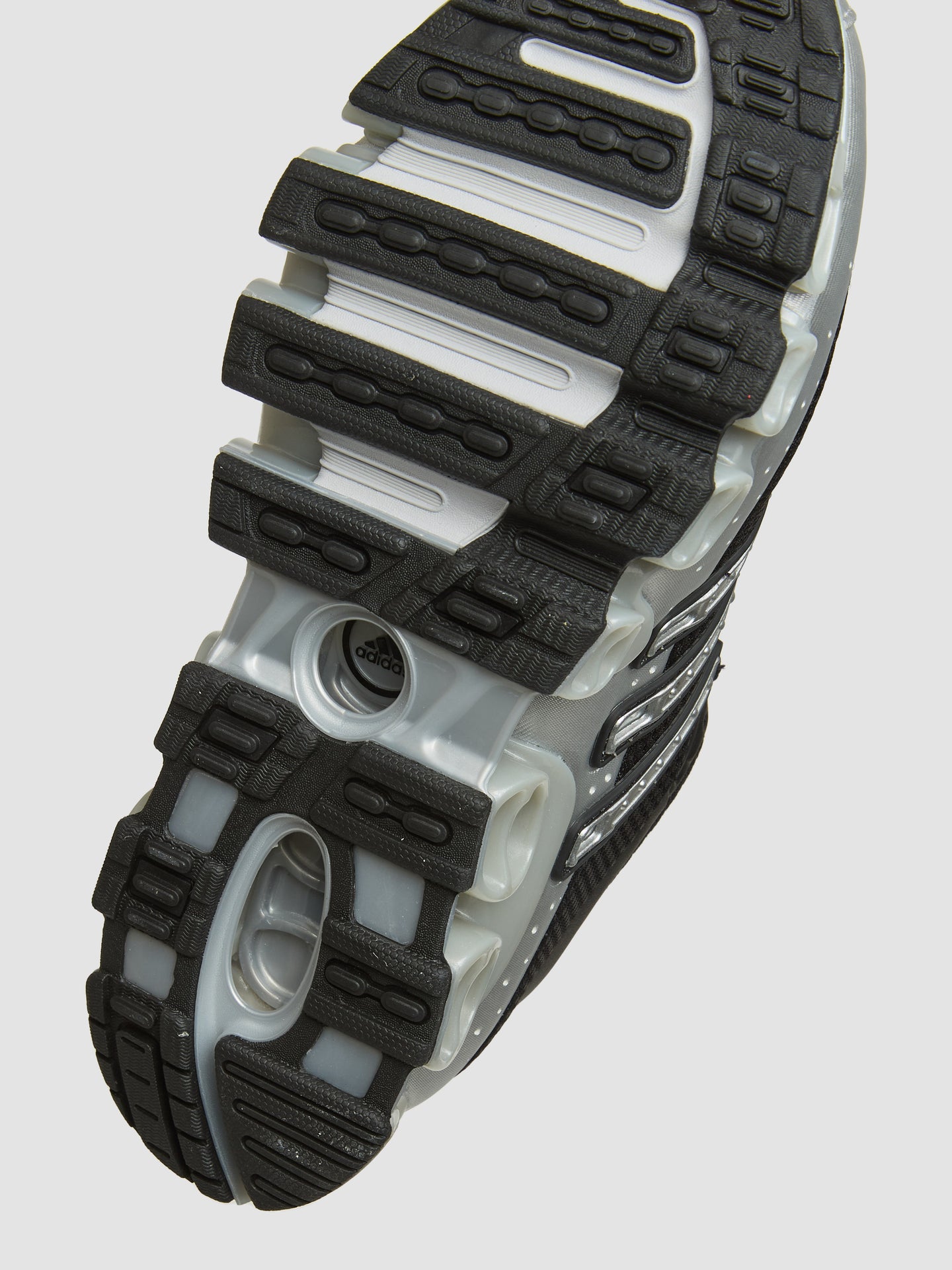 WMNS Megaride Sneaker in Core Black & Silver Metallic