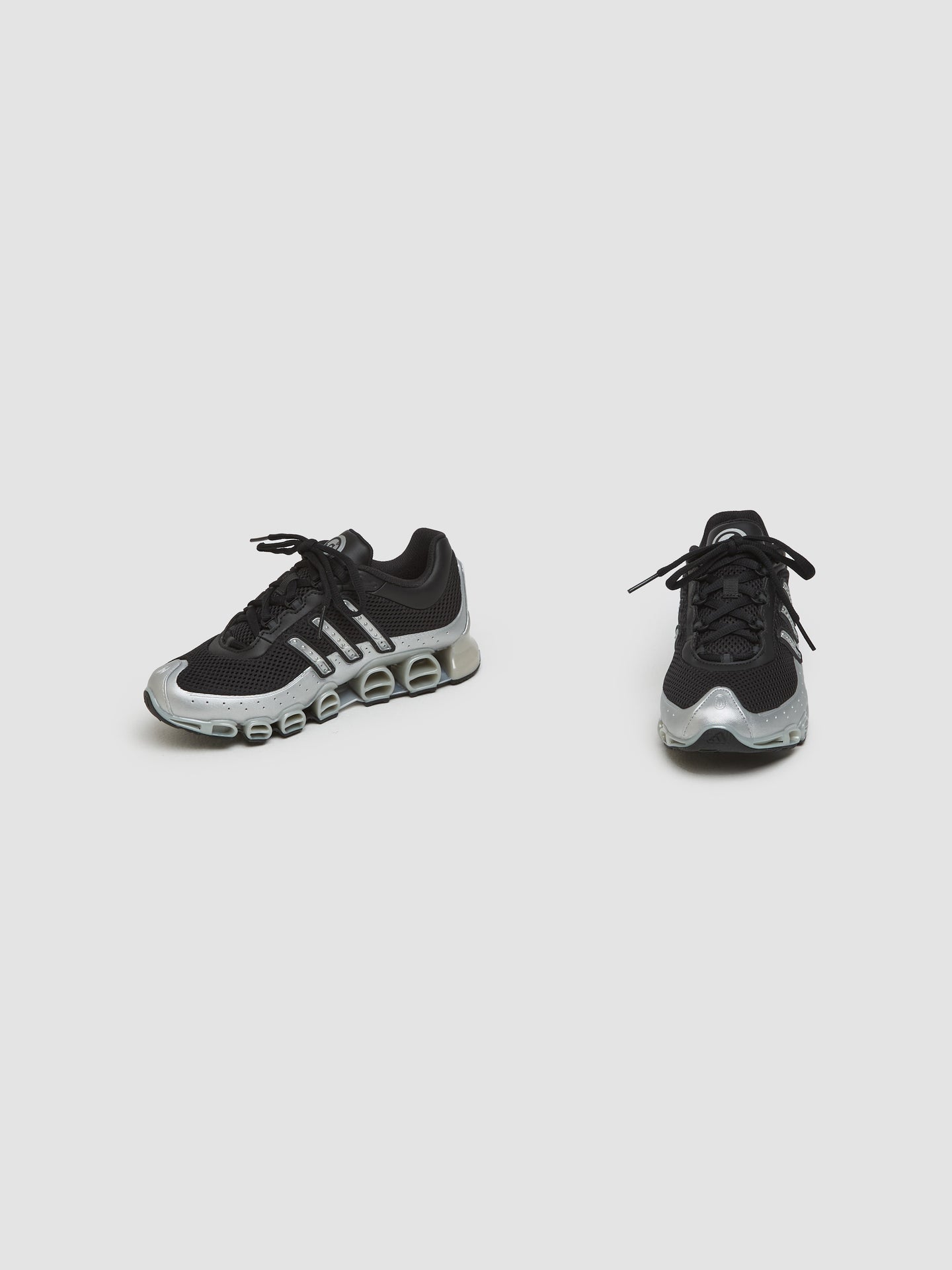 WMNS Megaride Sneaker in Core Black & Silver Metallic