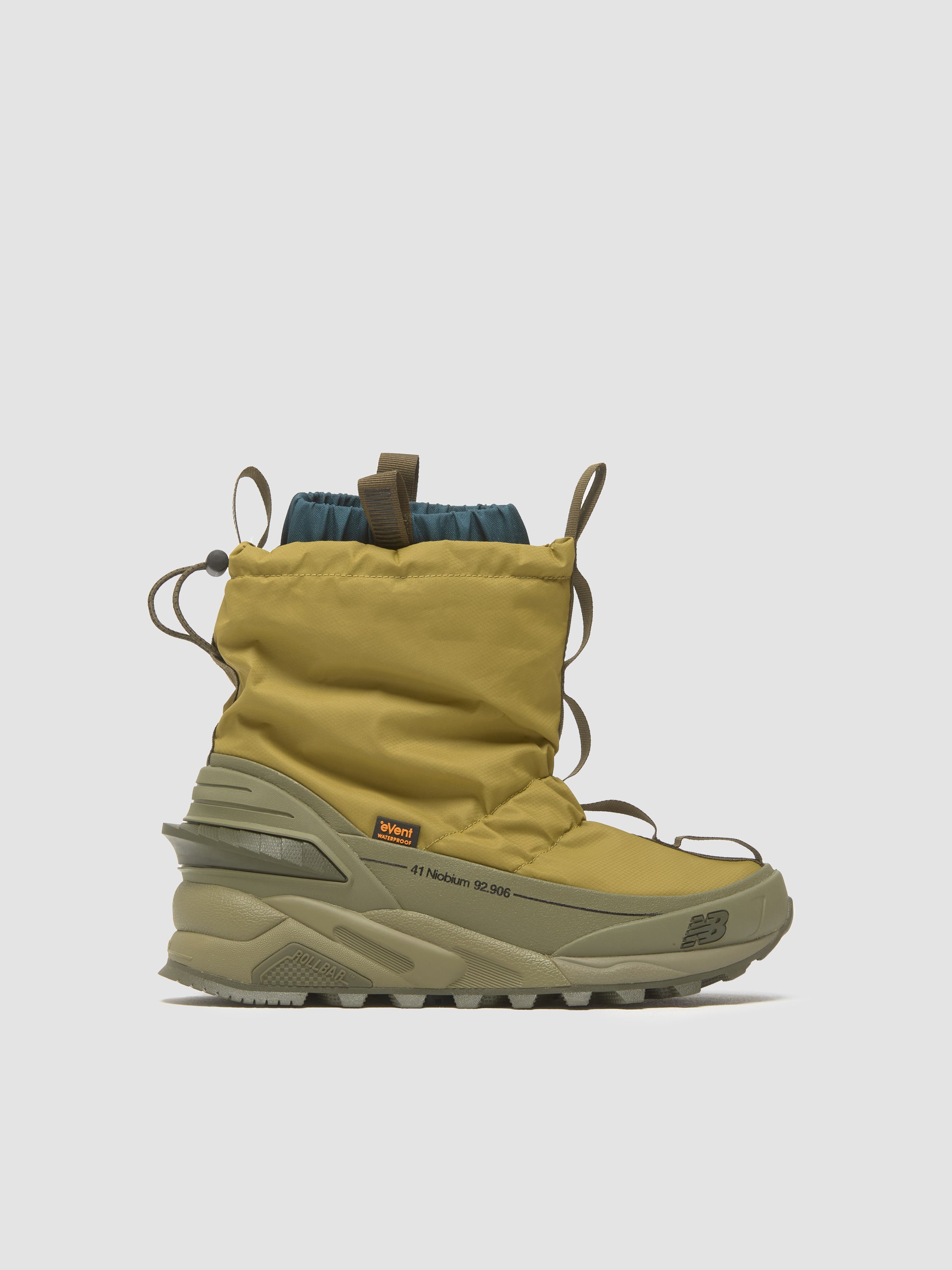 New Balance Tokyo Design Studio Niobium Concept Sneaker in