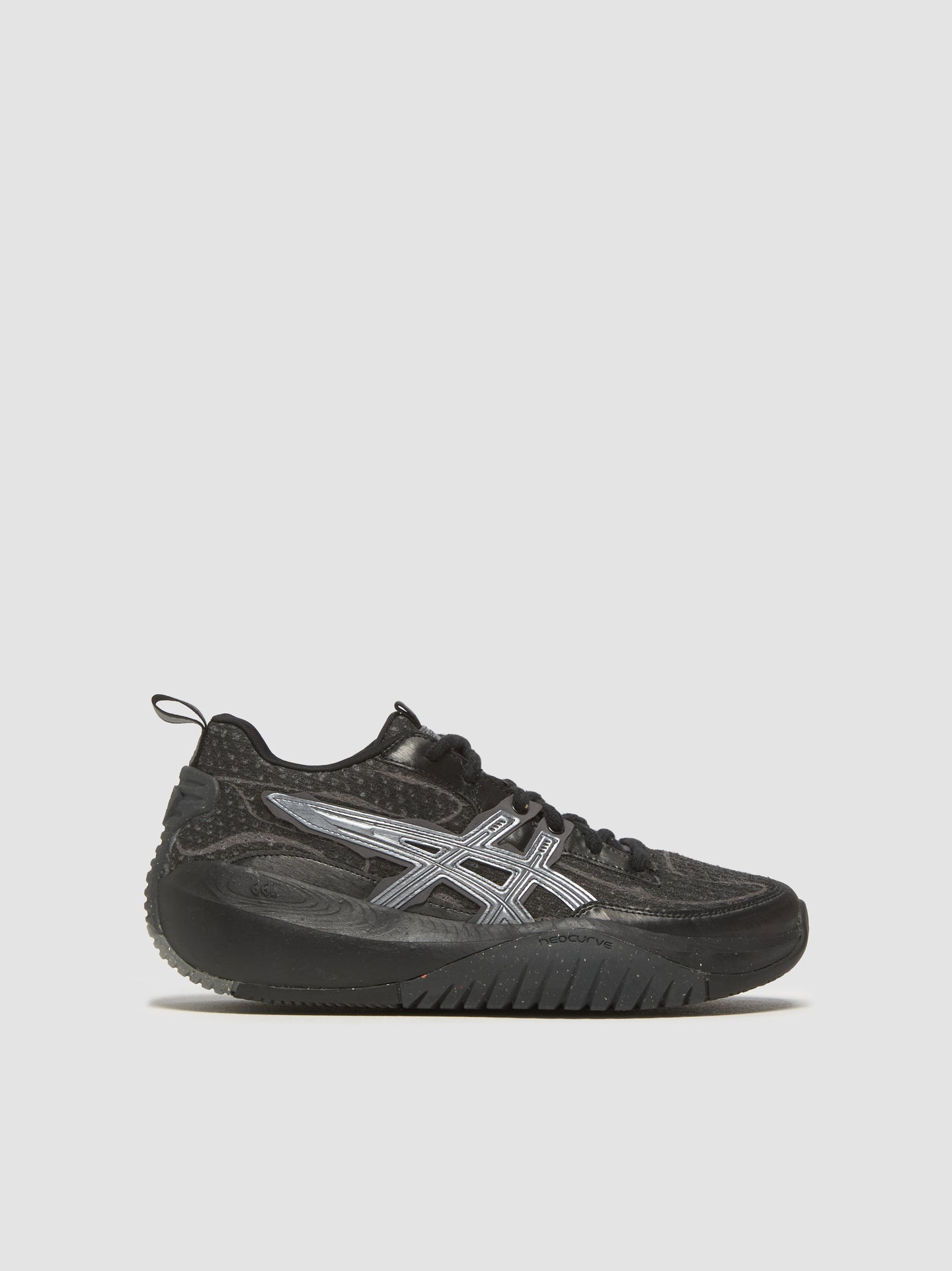 NEOCURVE Sneaker in Black & Pure Silver