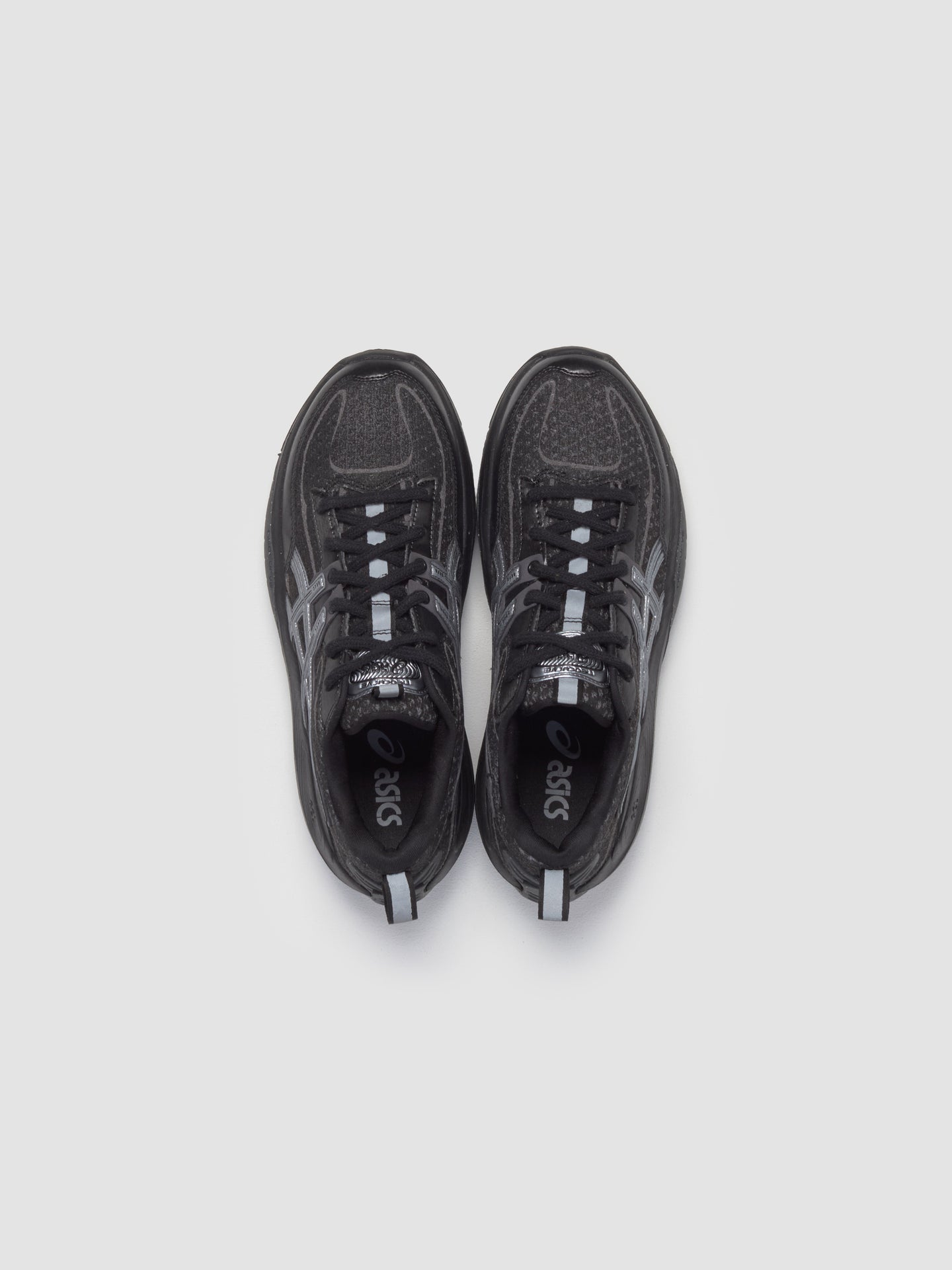 NEOCURVE Sneaker in Black & Pure Silver