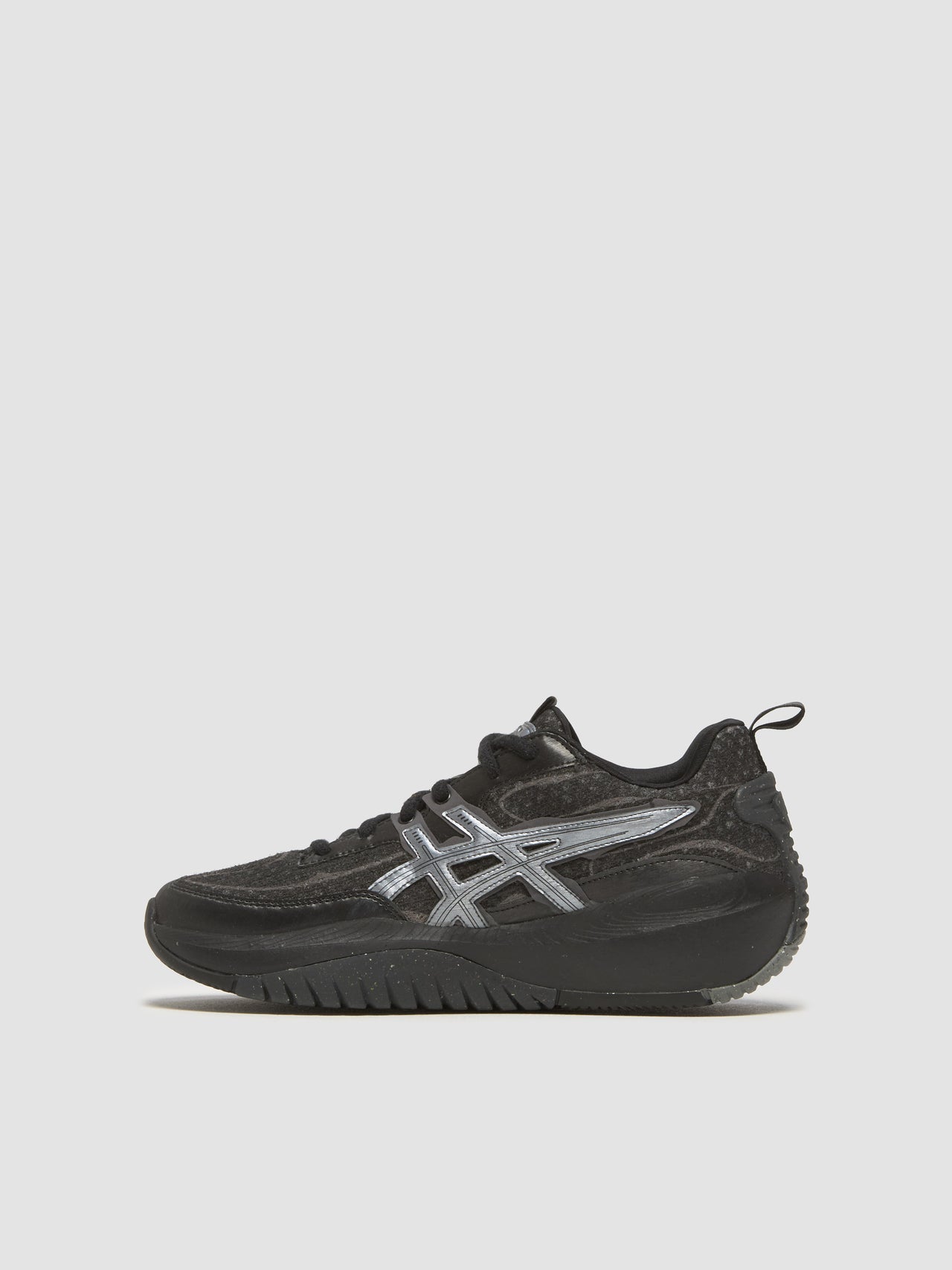 NEOCURVE Sneaker in Black & Pure Silver