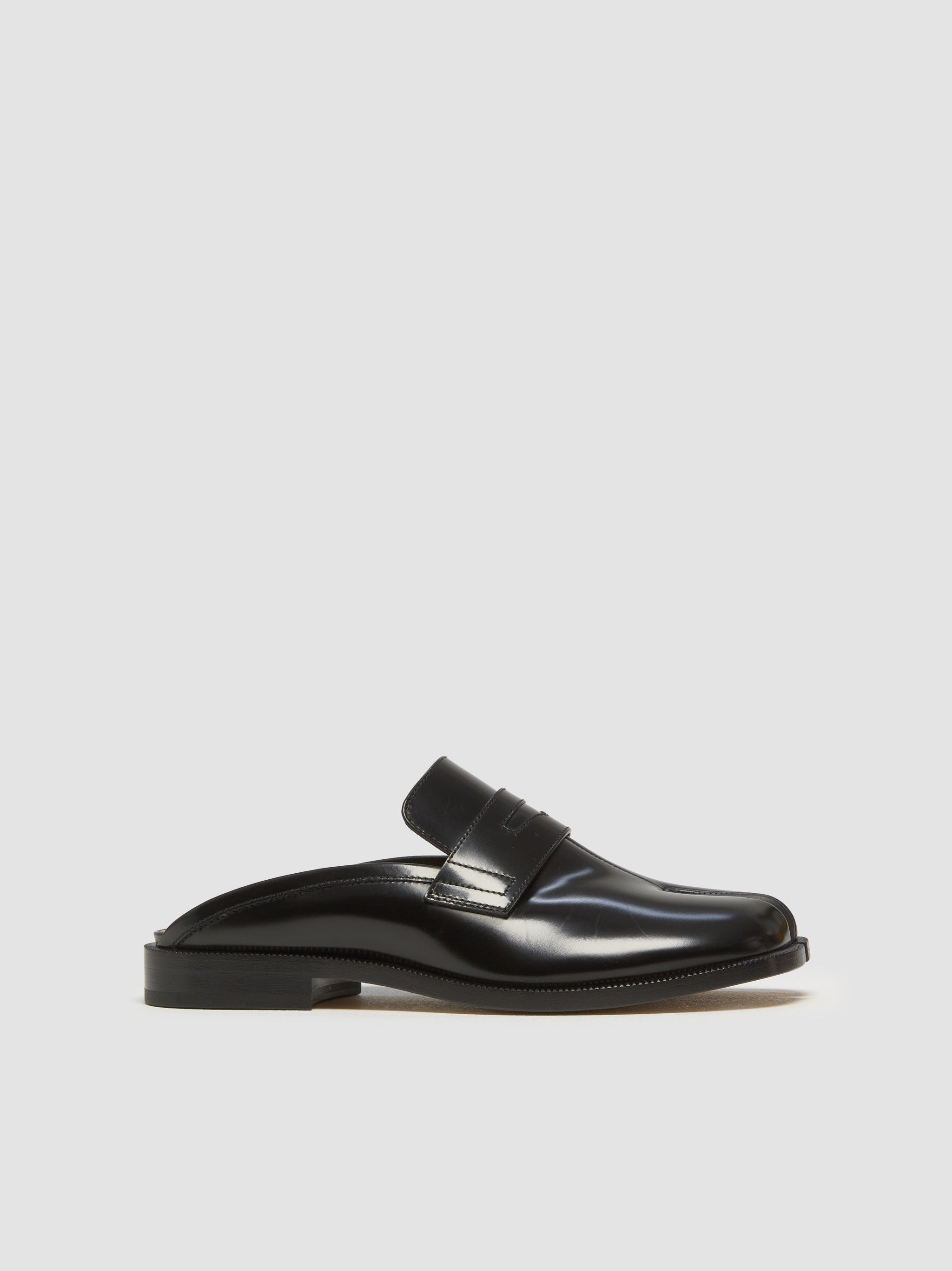 Maison Margiela Tabi Mules in Black S58WP0274-PS679-T8013