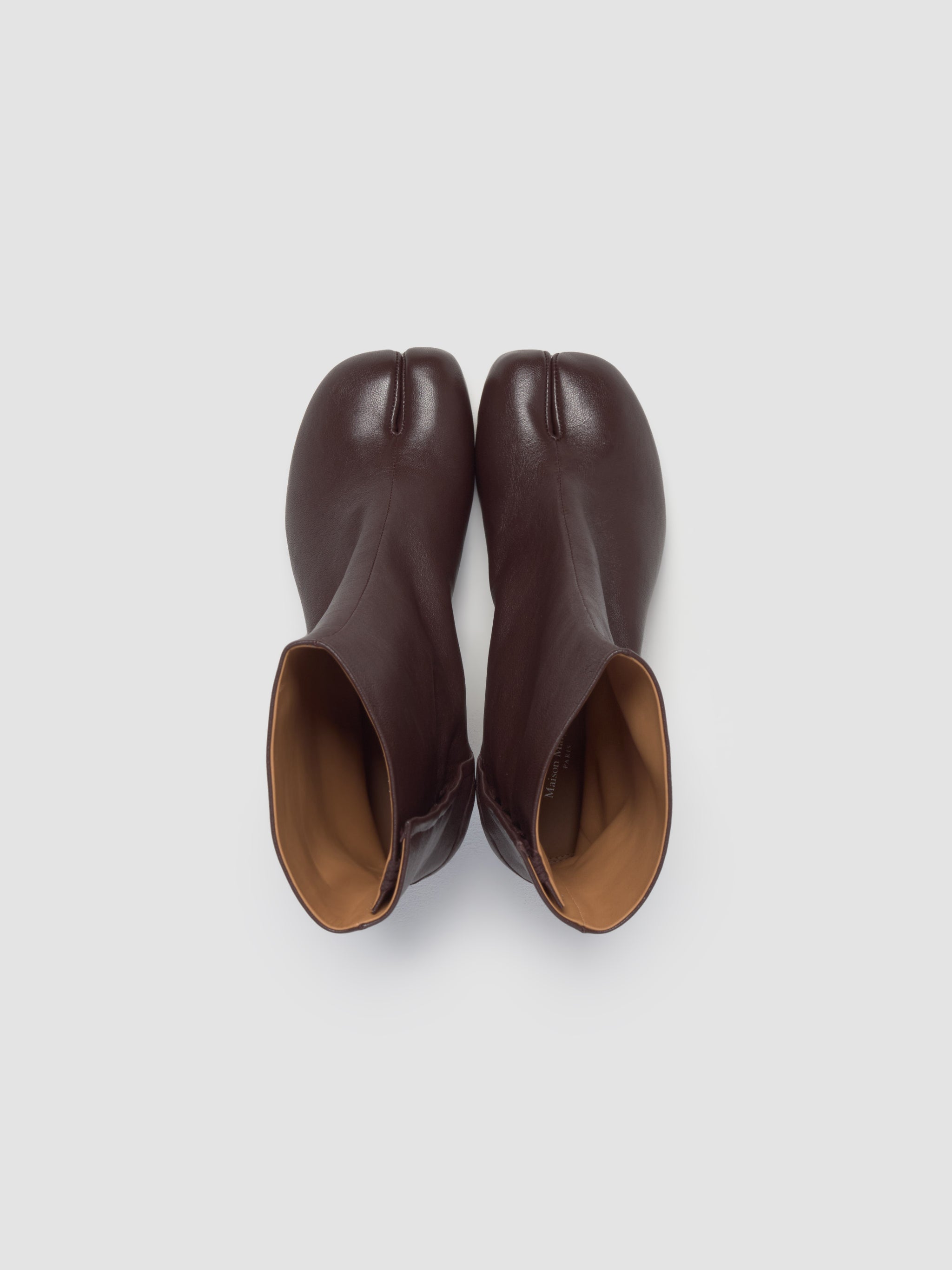 Tabi Ankle Boots in Chic Brown