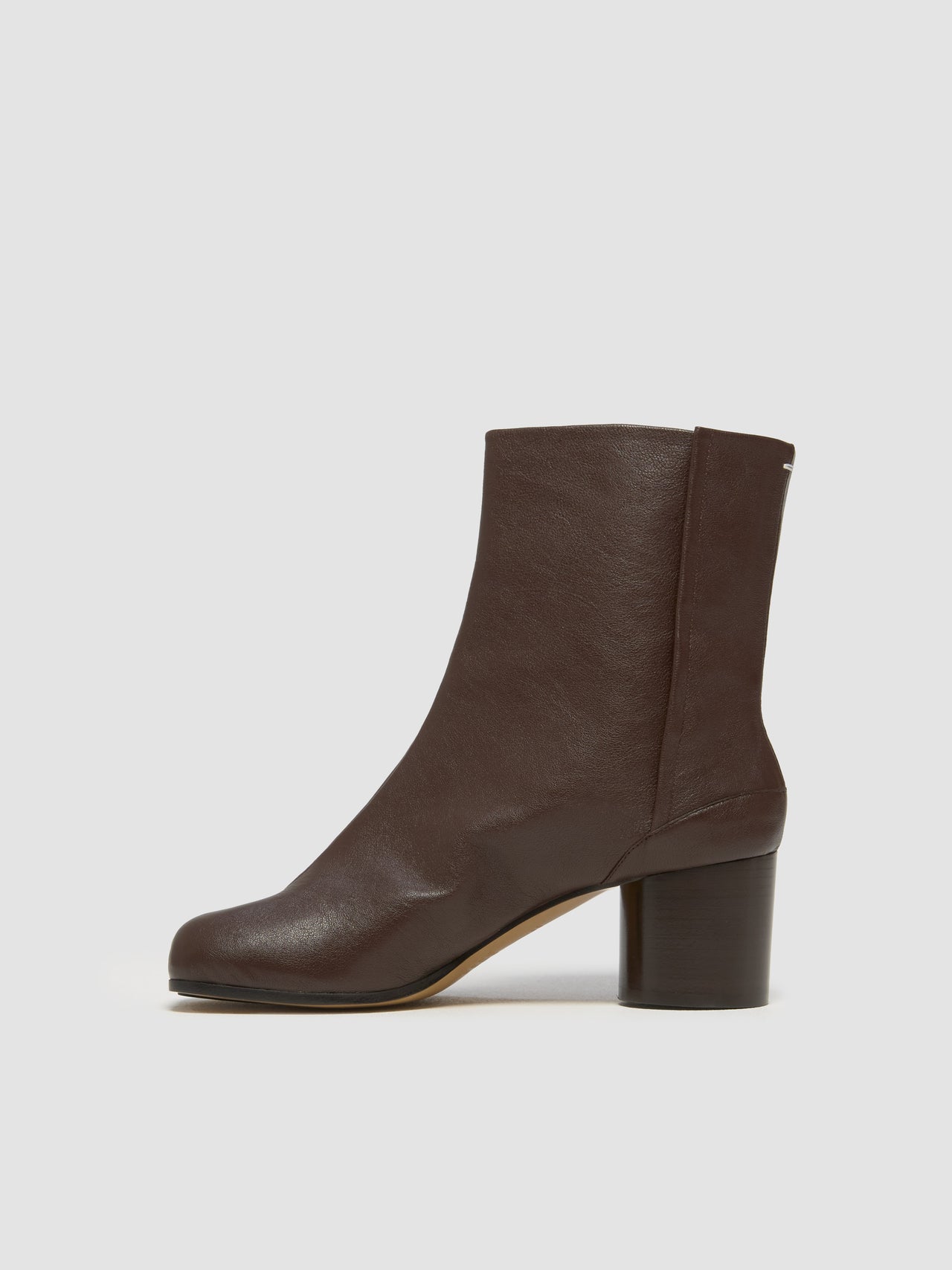 Tabi Ankle Boots in Chic Brown