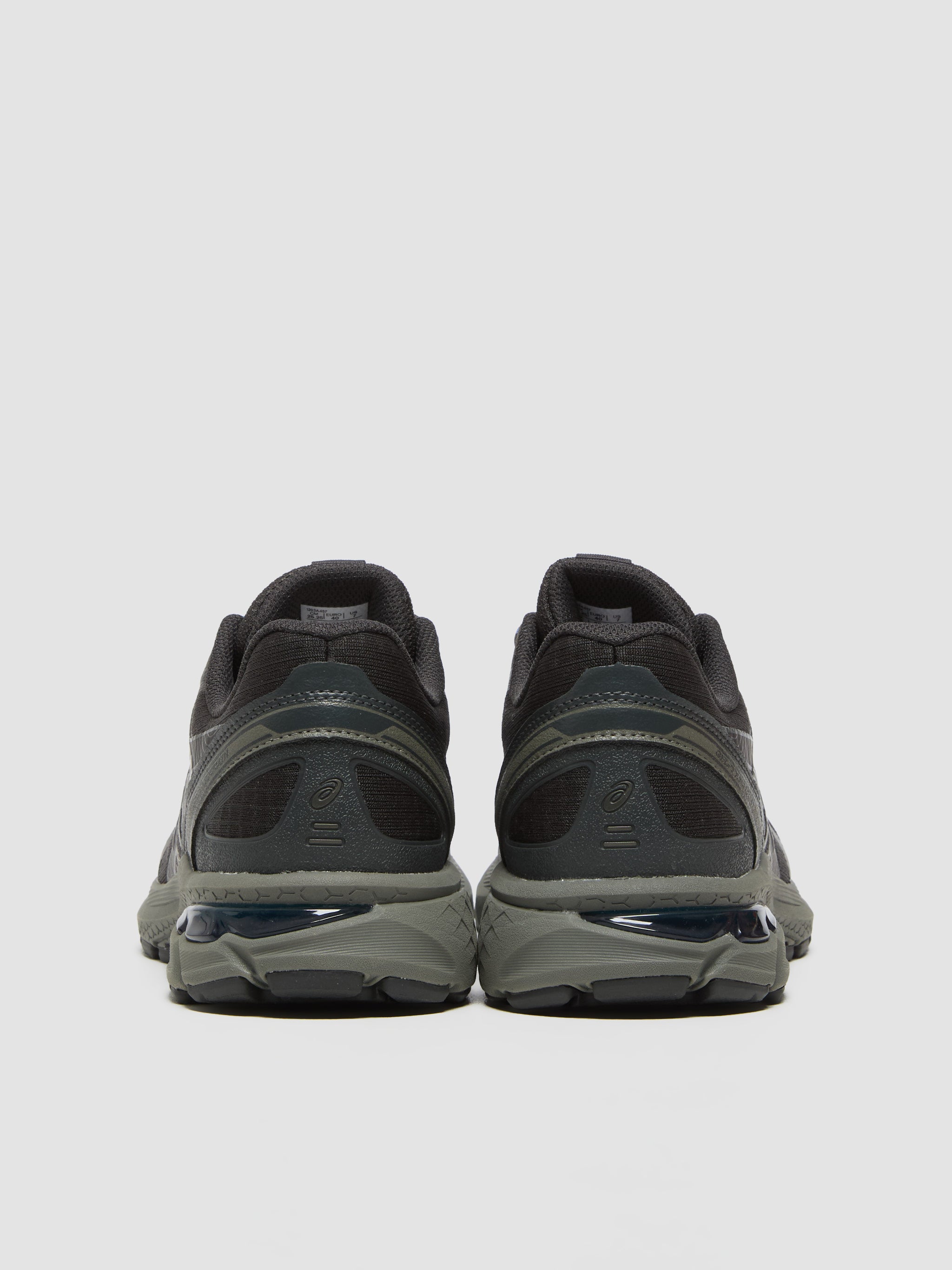 GEL-TERRAIN GTX Sneaker in Graphite Grey & Gunmetal