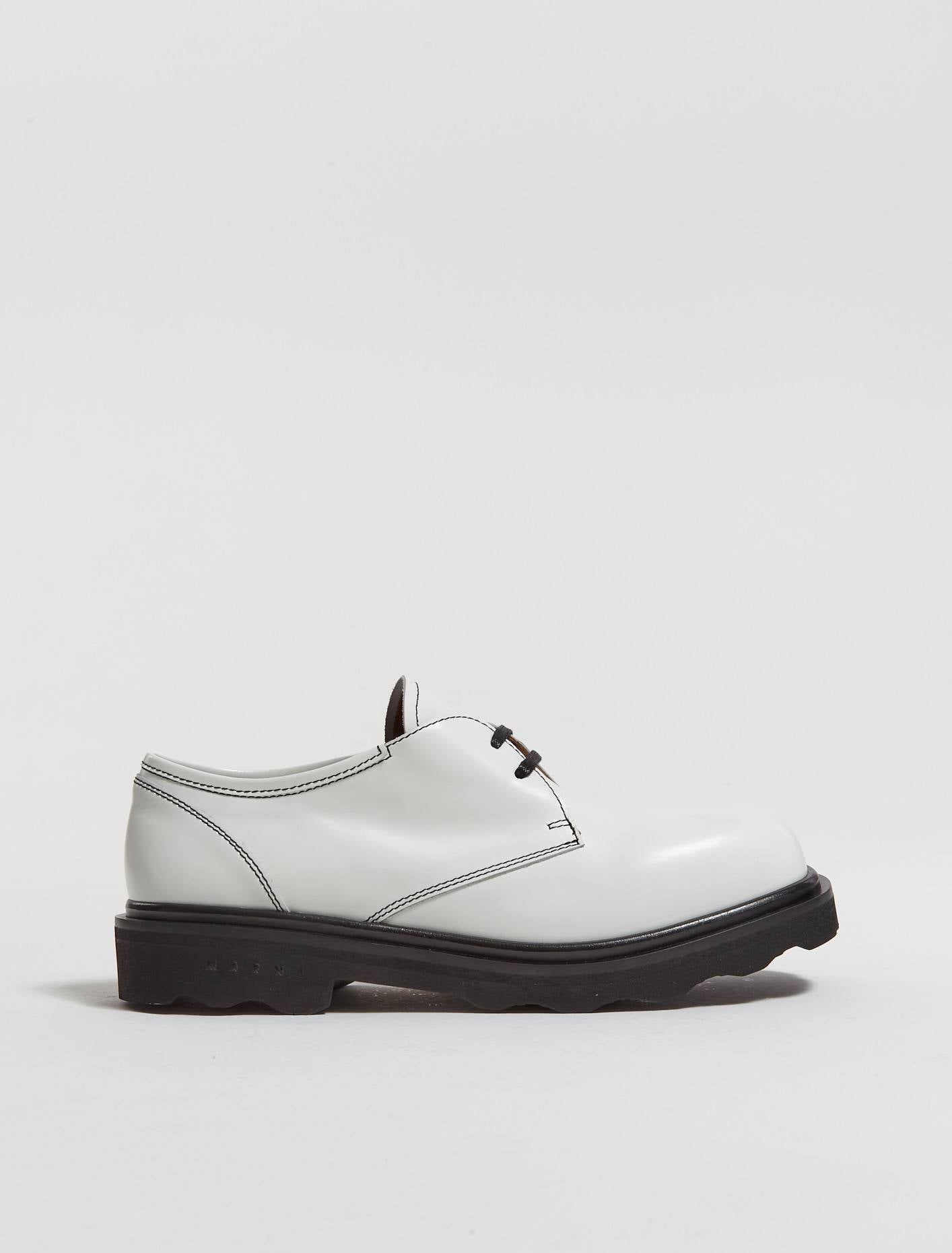 white lilies and white oxford Marni - Laced Shoes in Lily White