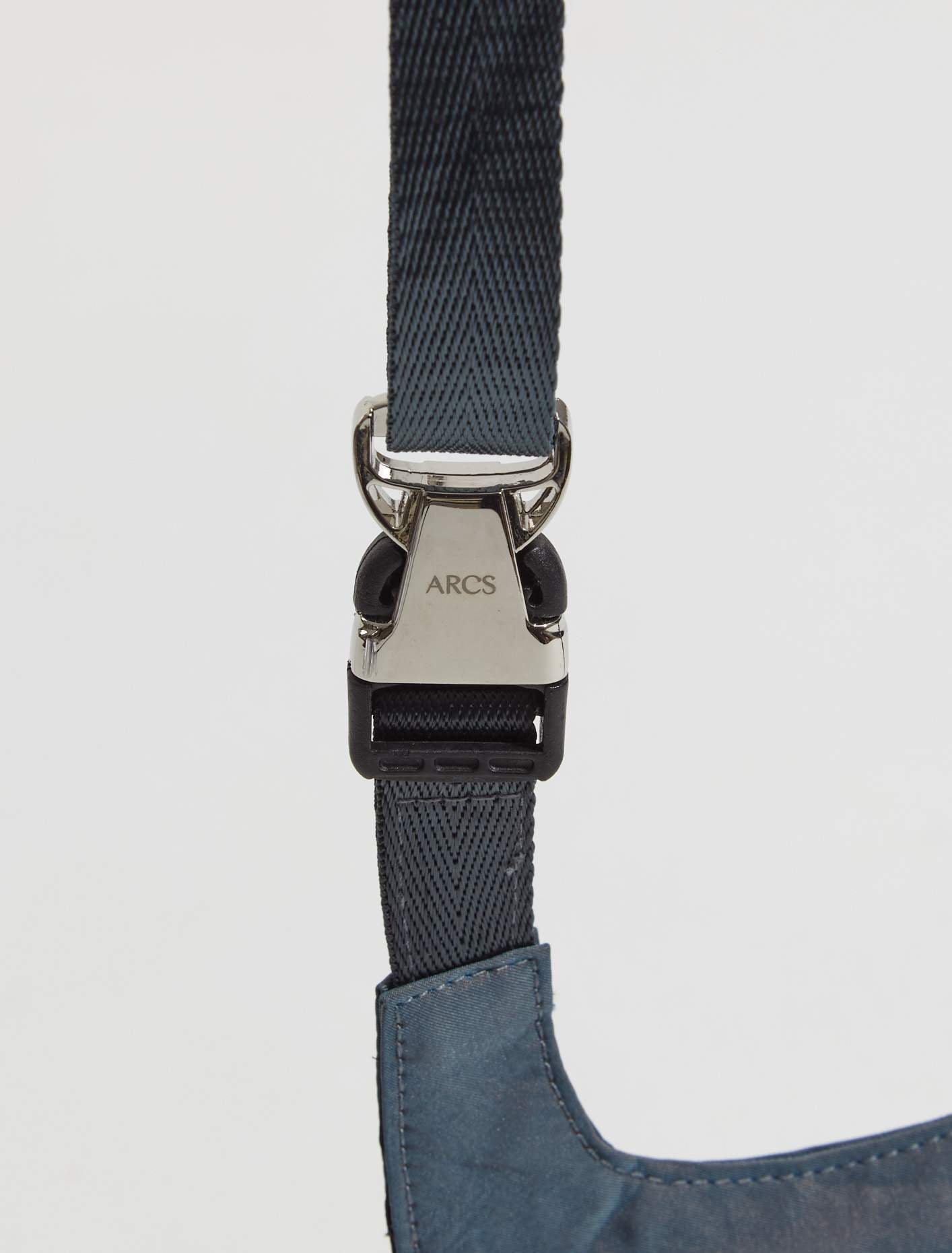 Ghosting Pouch in Sea