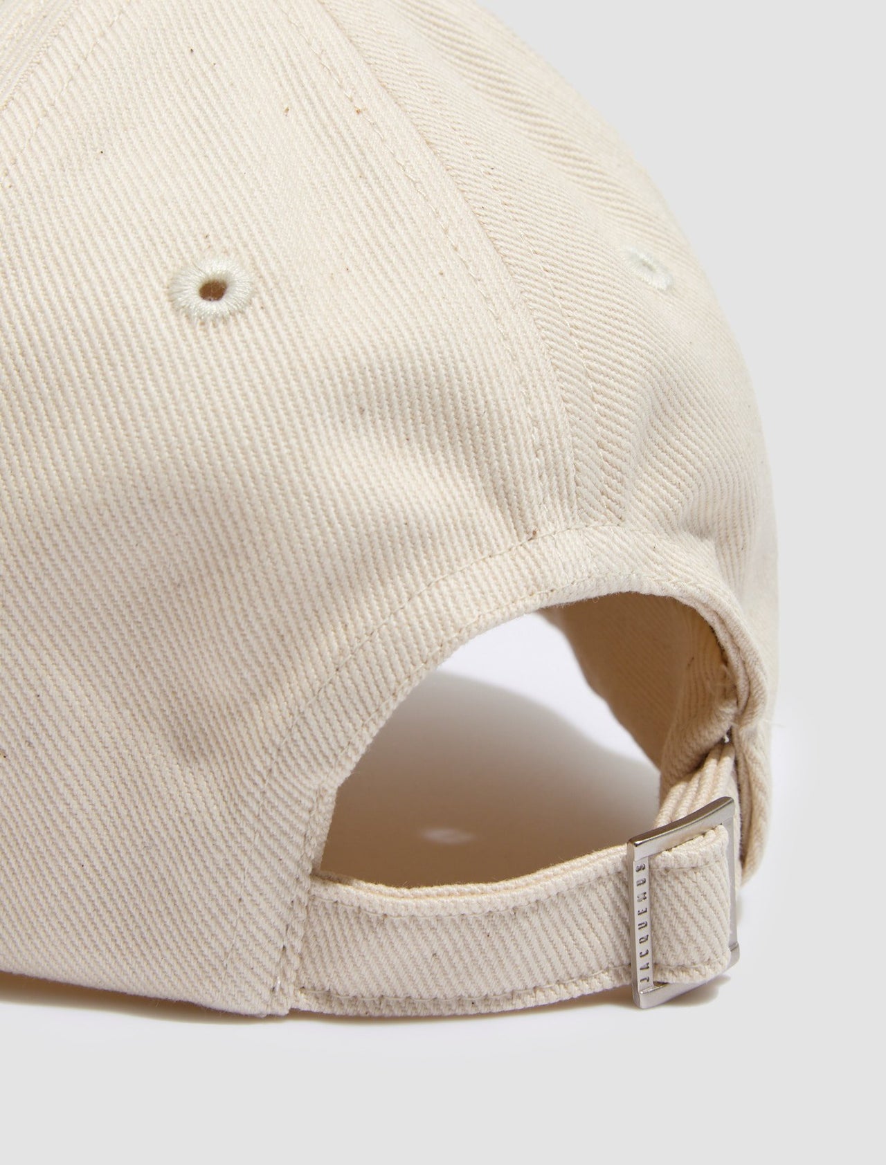 La Casquette in Off-White