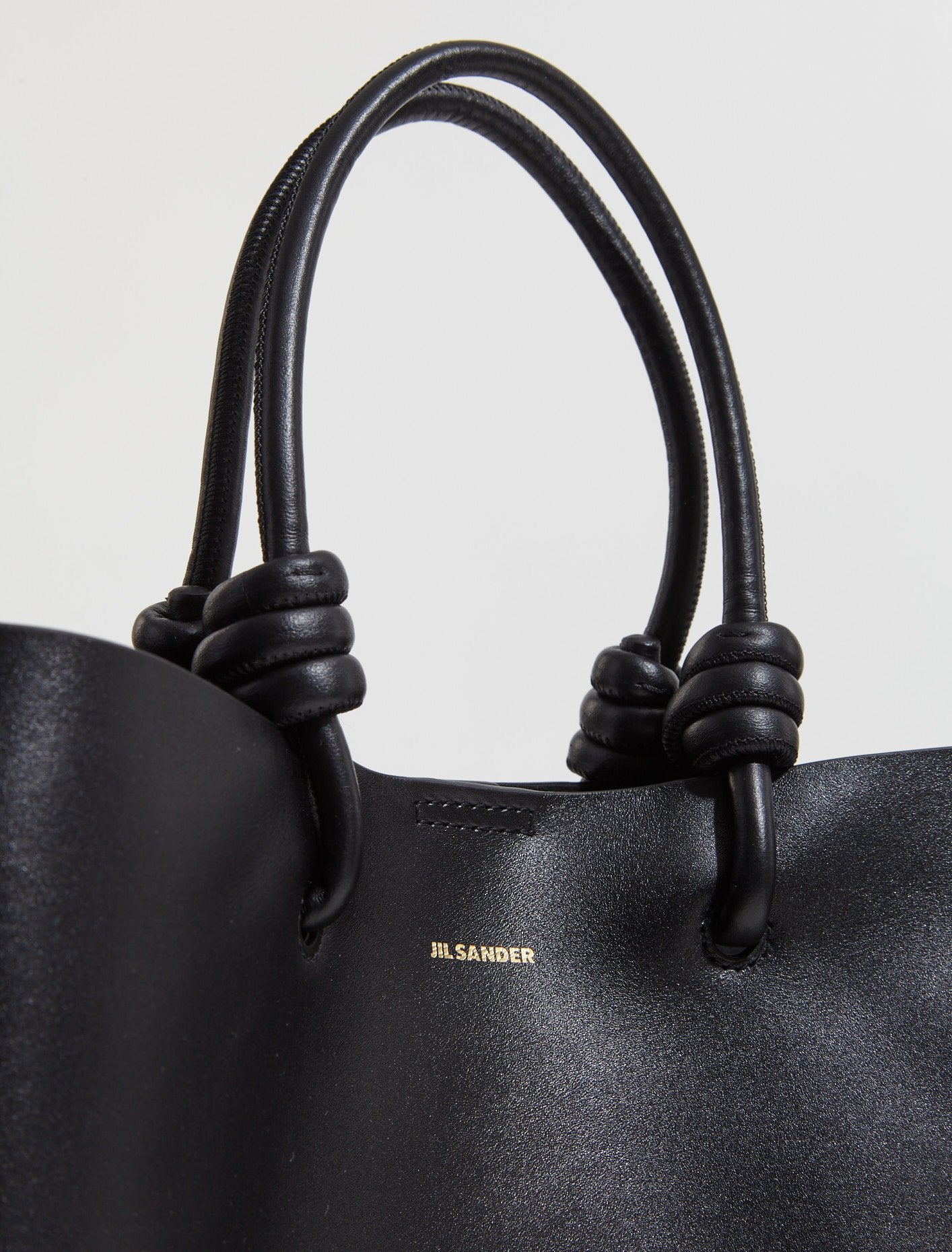 Giro Tote Bag in Black