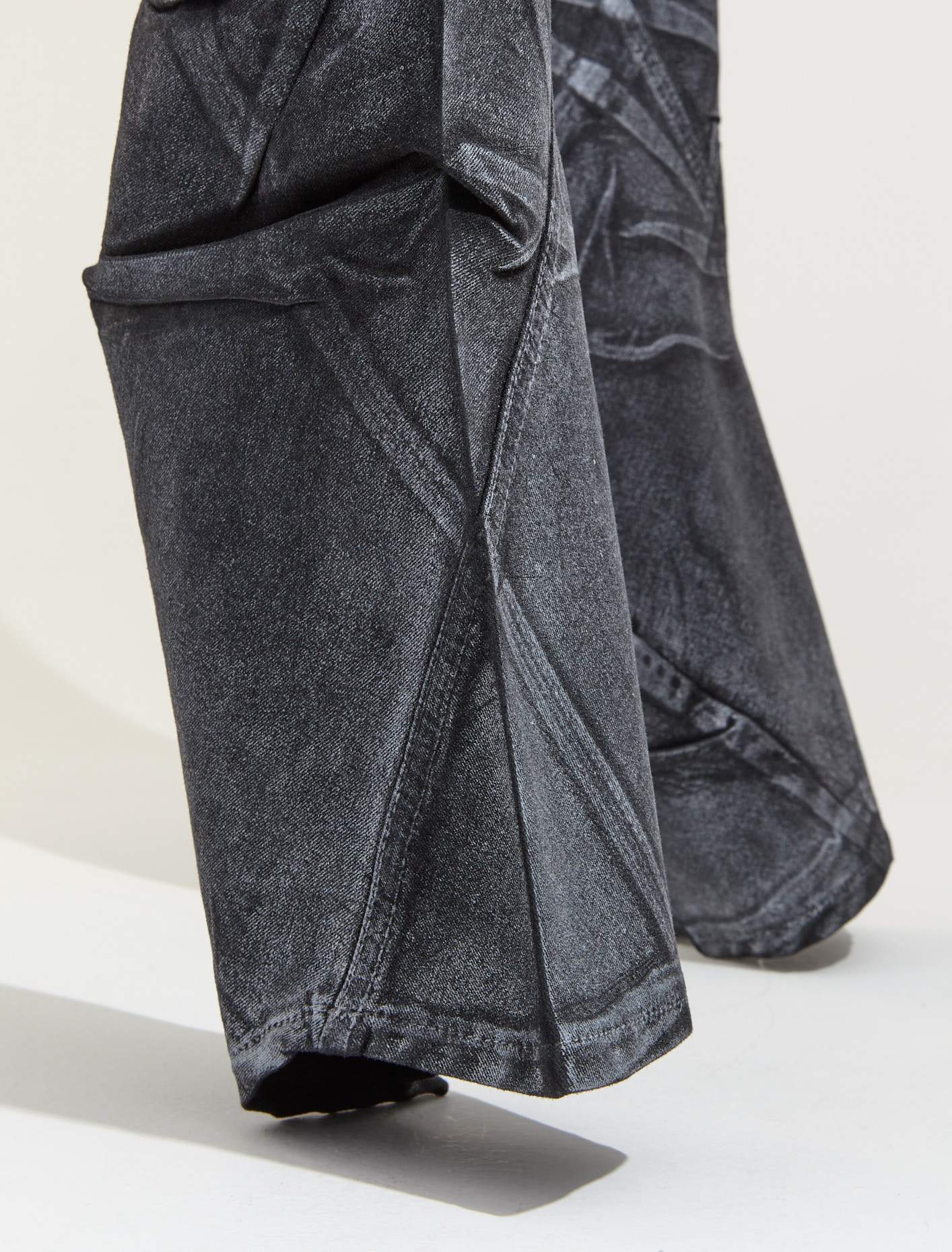 Big Waistband Drape Denim Pants in Black & White Paint