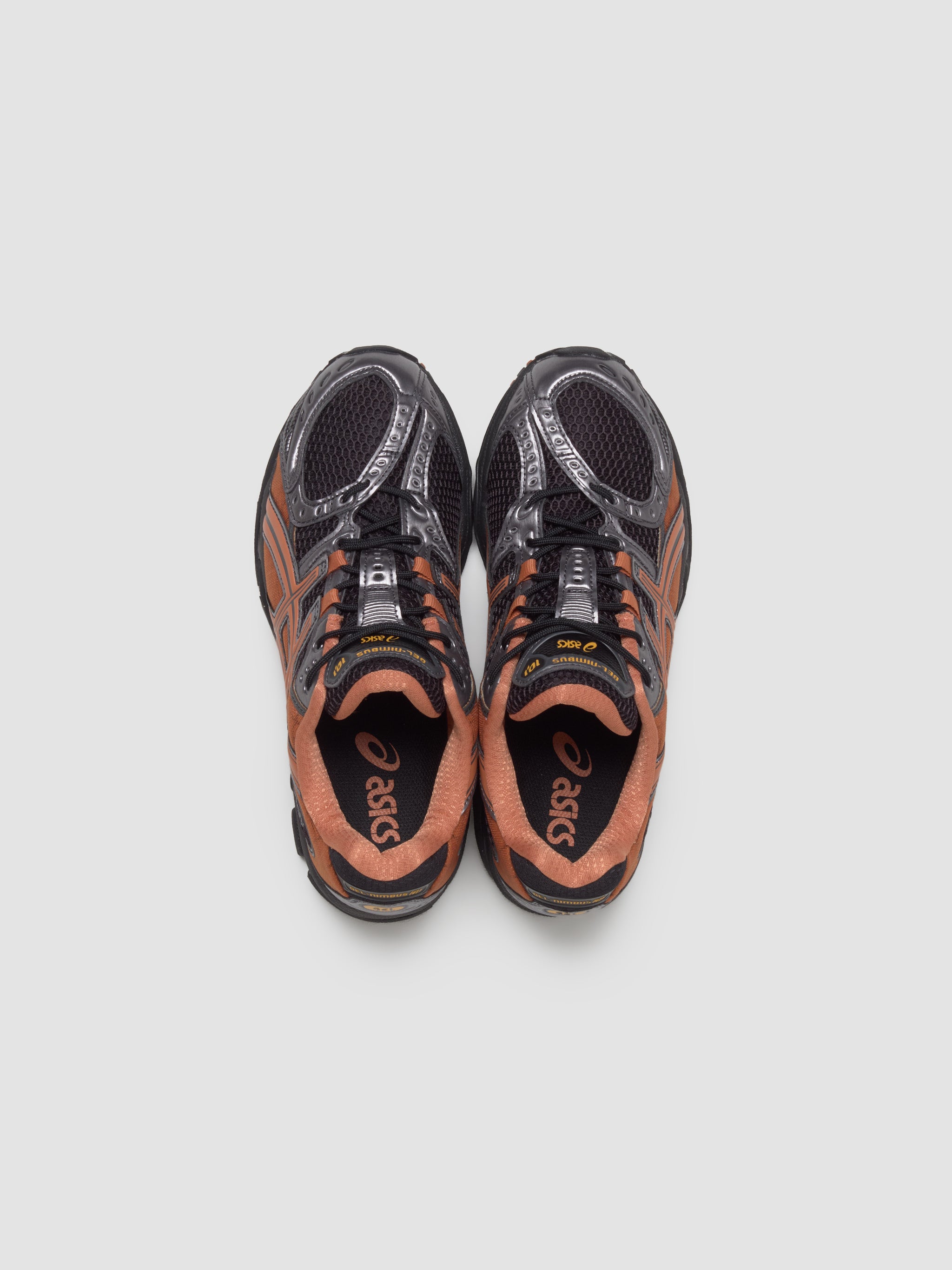 GEL-NIMBUS 10.1 Sneaker in Black & Rust Orange