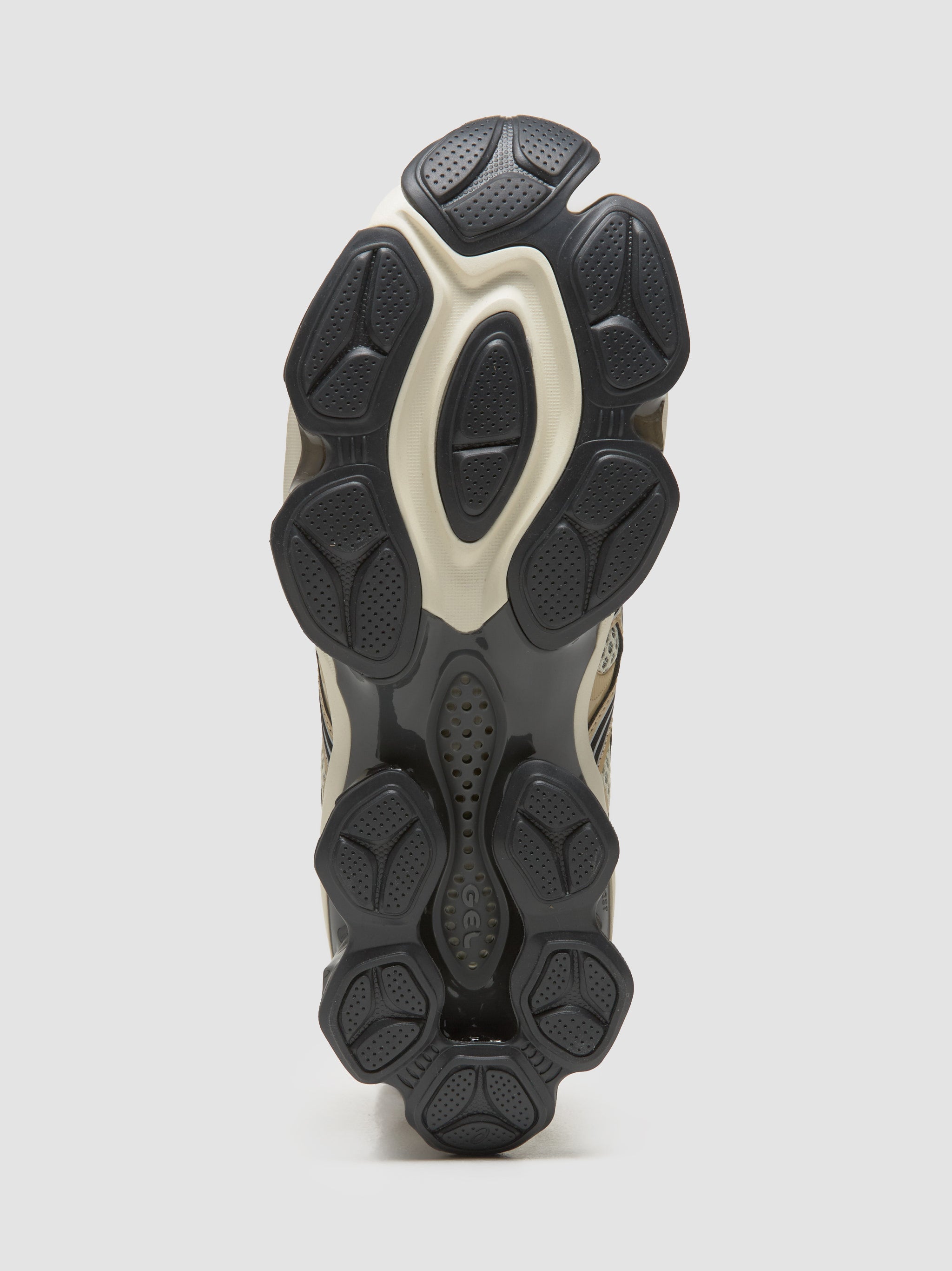 GEL-QUANTUM KINETIC Sneaker in Sand & Black