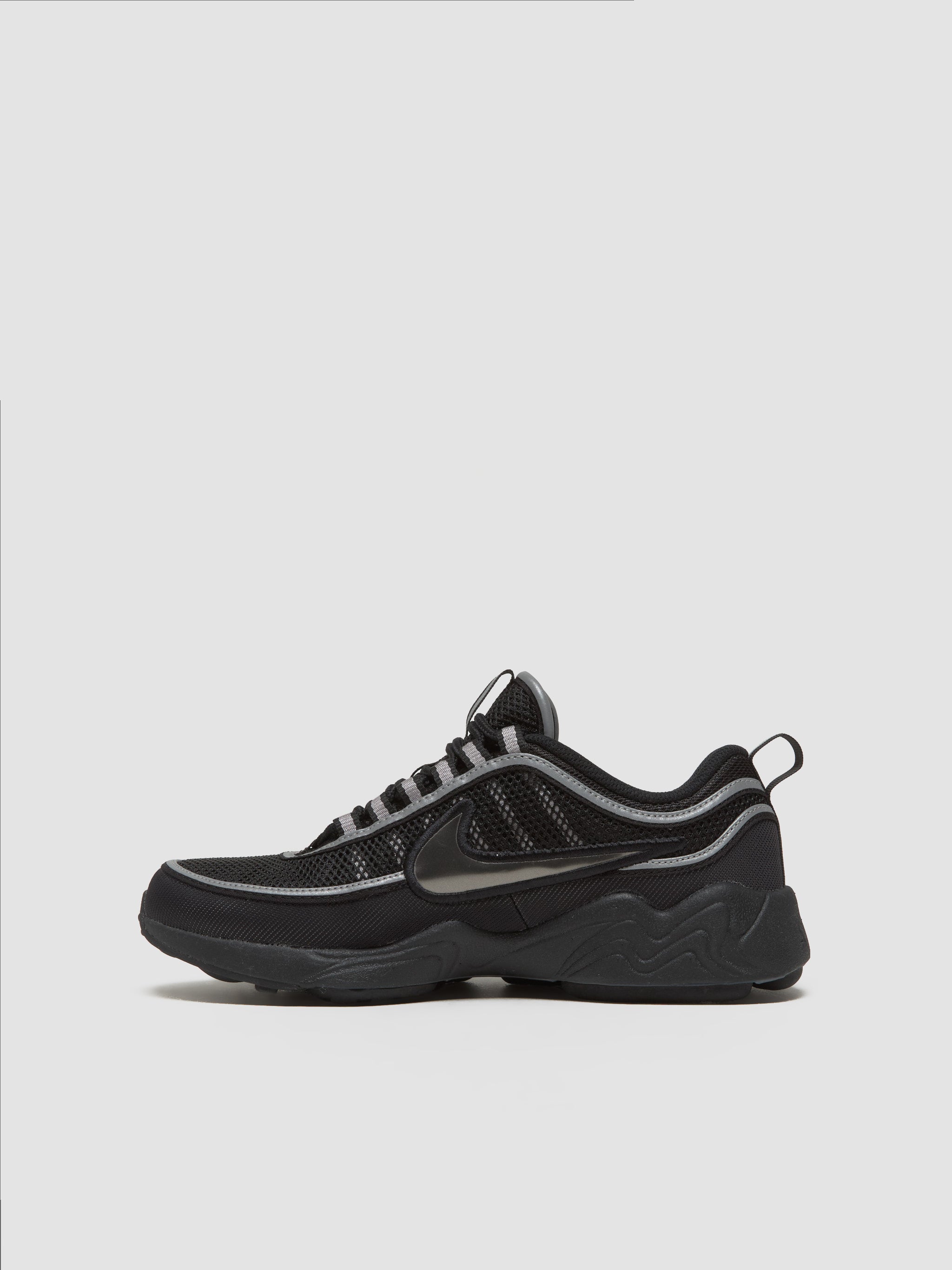 Air Zoom Spiridon SP Sneaker in Black & Metallic Silver