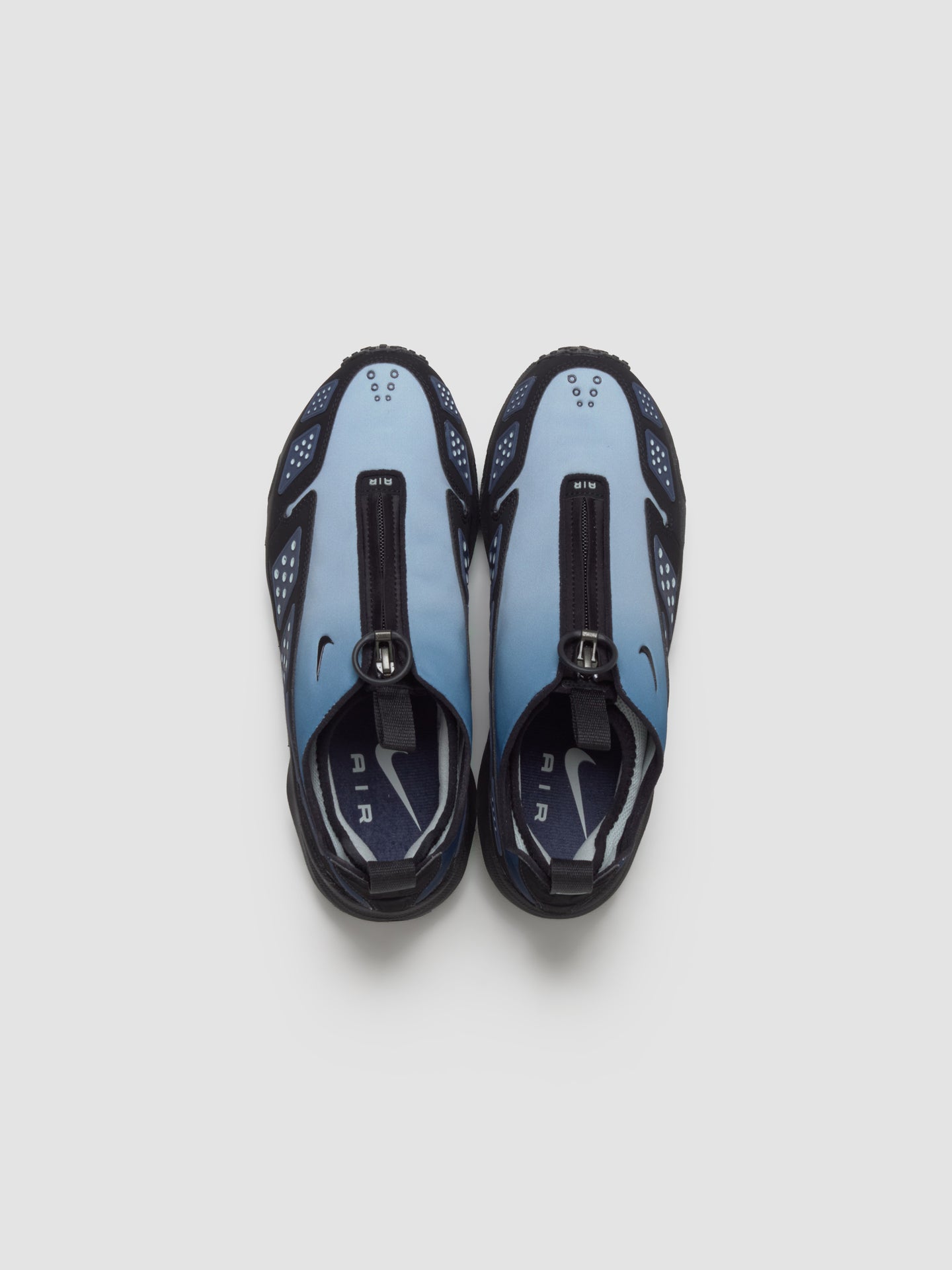 WMNS Air Max SNDR Sneaker in Obsidian & Black