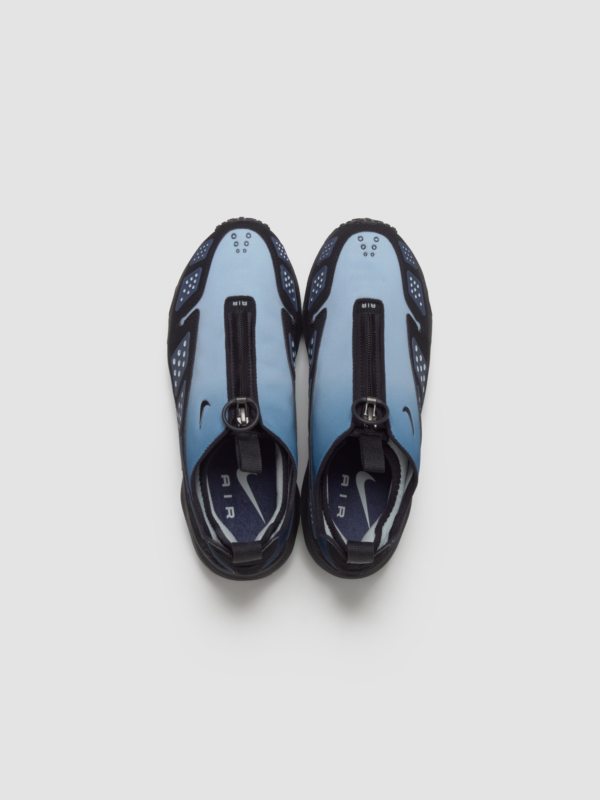 WMNS Air Max SNDR Sneaker in Obsidian & Black