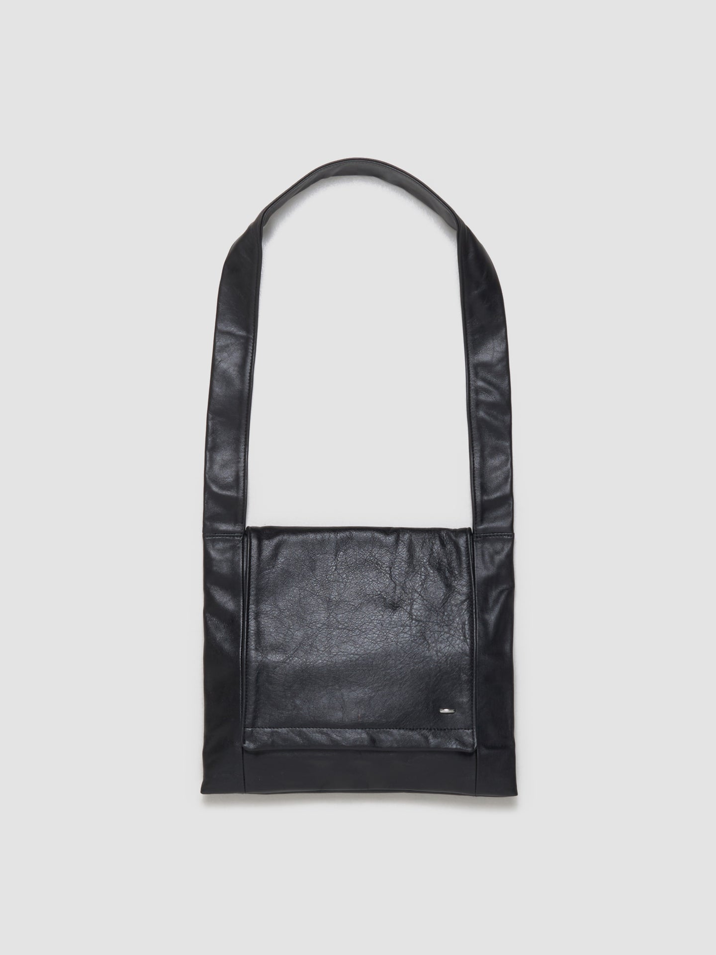 Slim Bag in Malleable Black Bull Hide