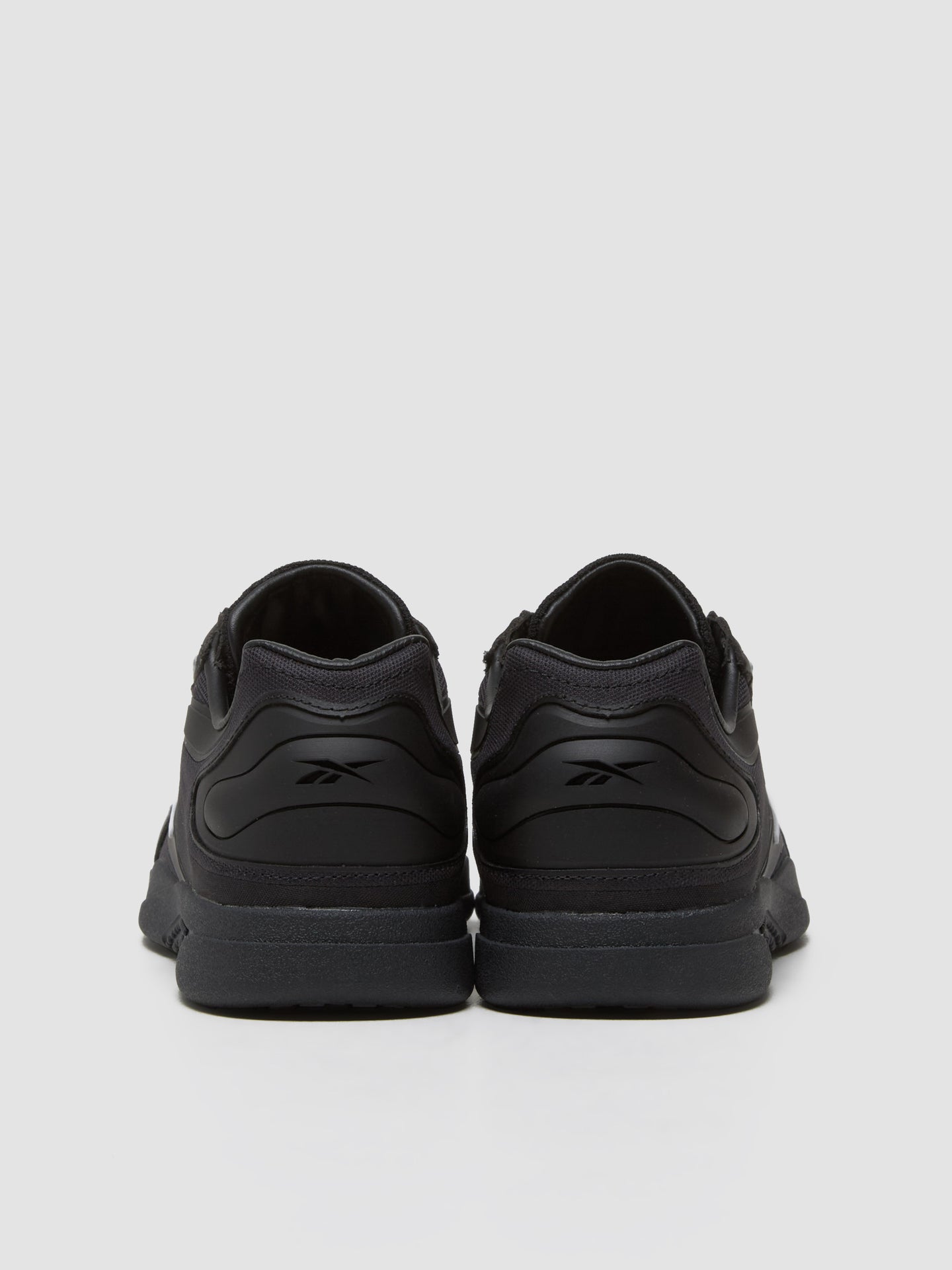 Hammer Pro LTD Sneaker in Black & White
