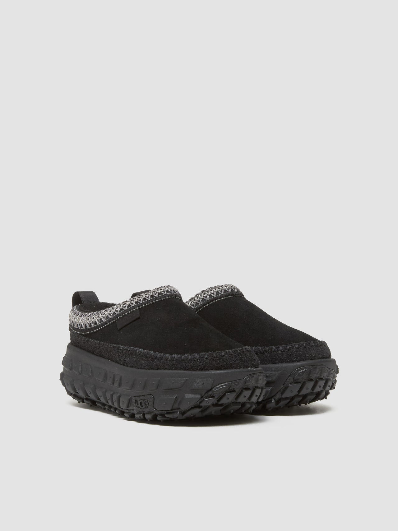 Venture Daze Shoes in Black