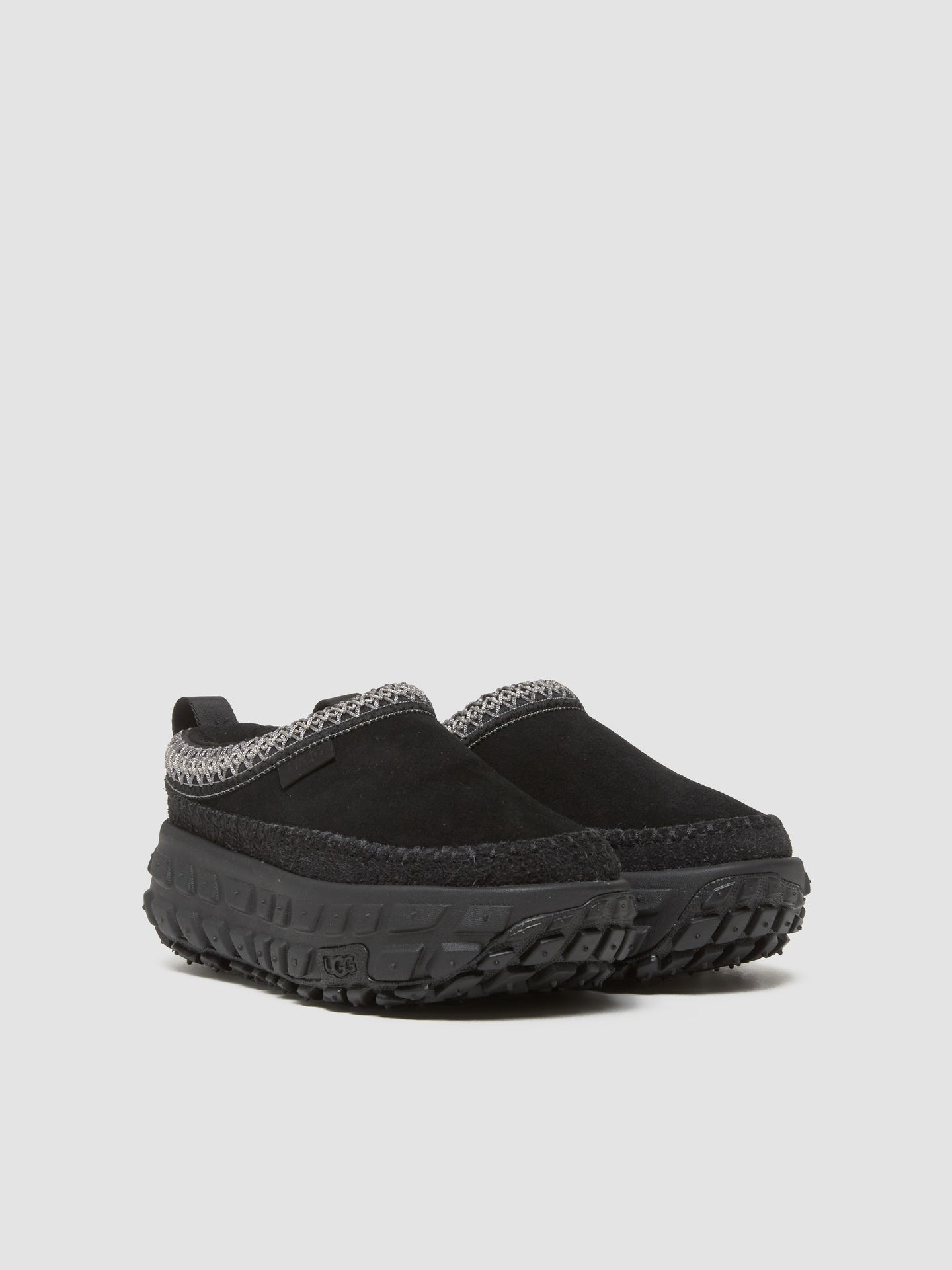 Venture Daze Shoes in Black