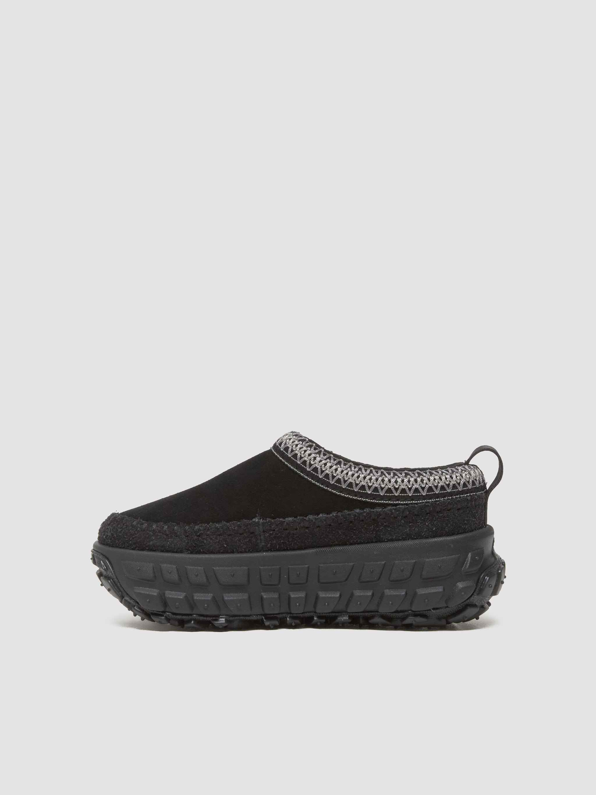Venture Daze Shoes in Black