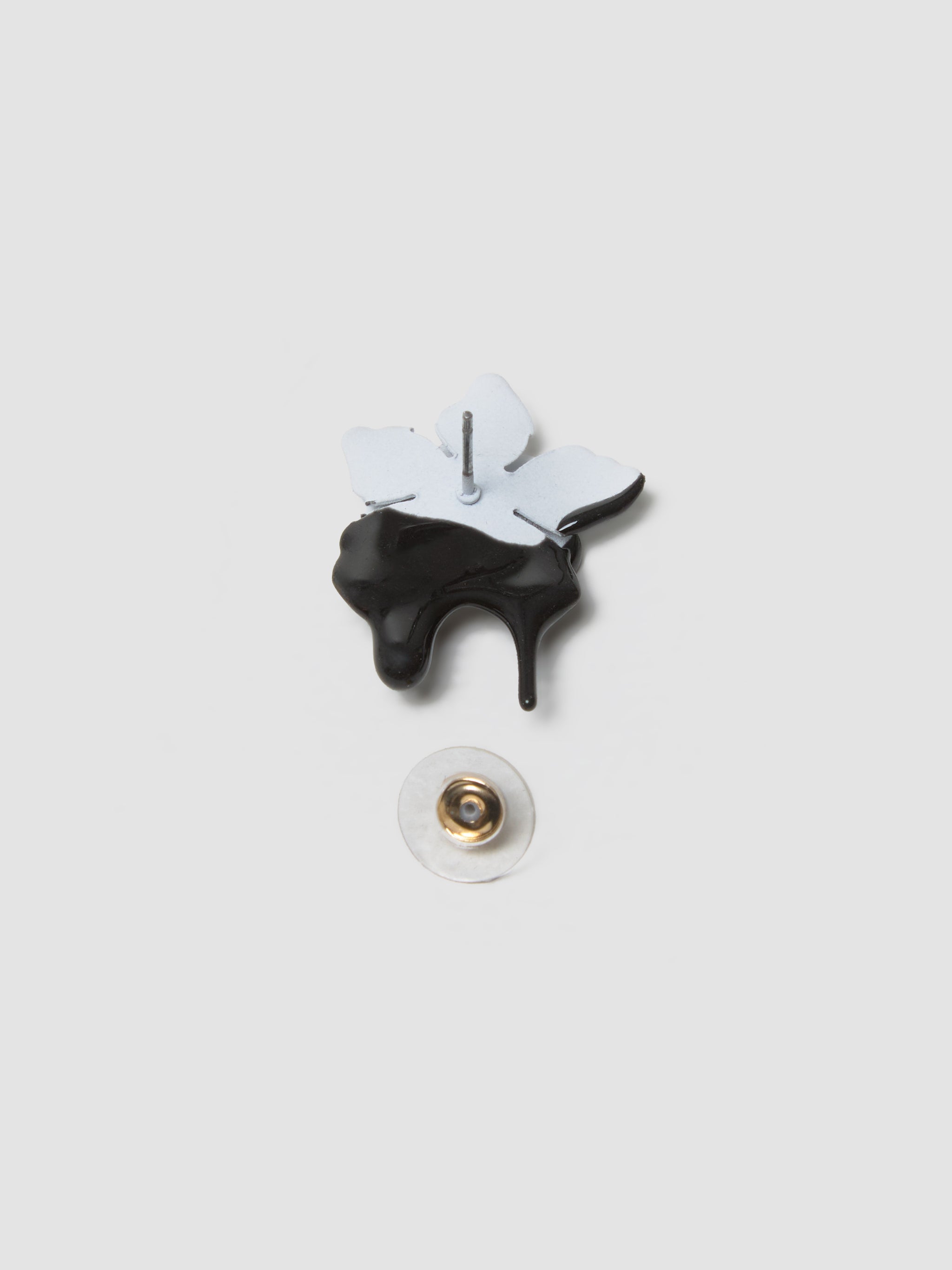 Daisy Earring in White & Black