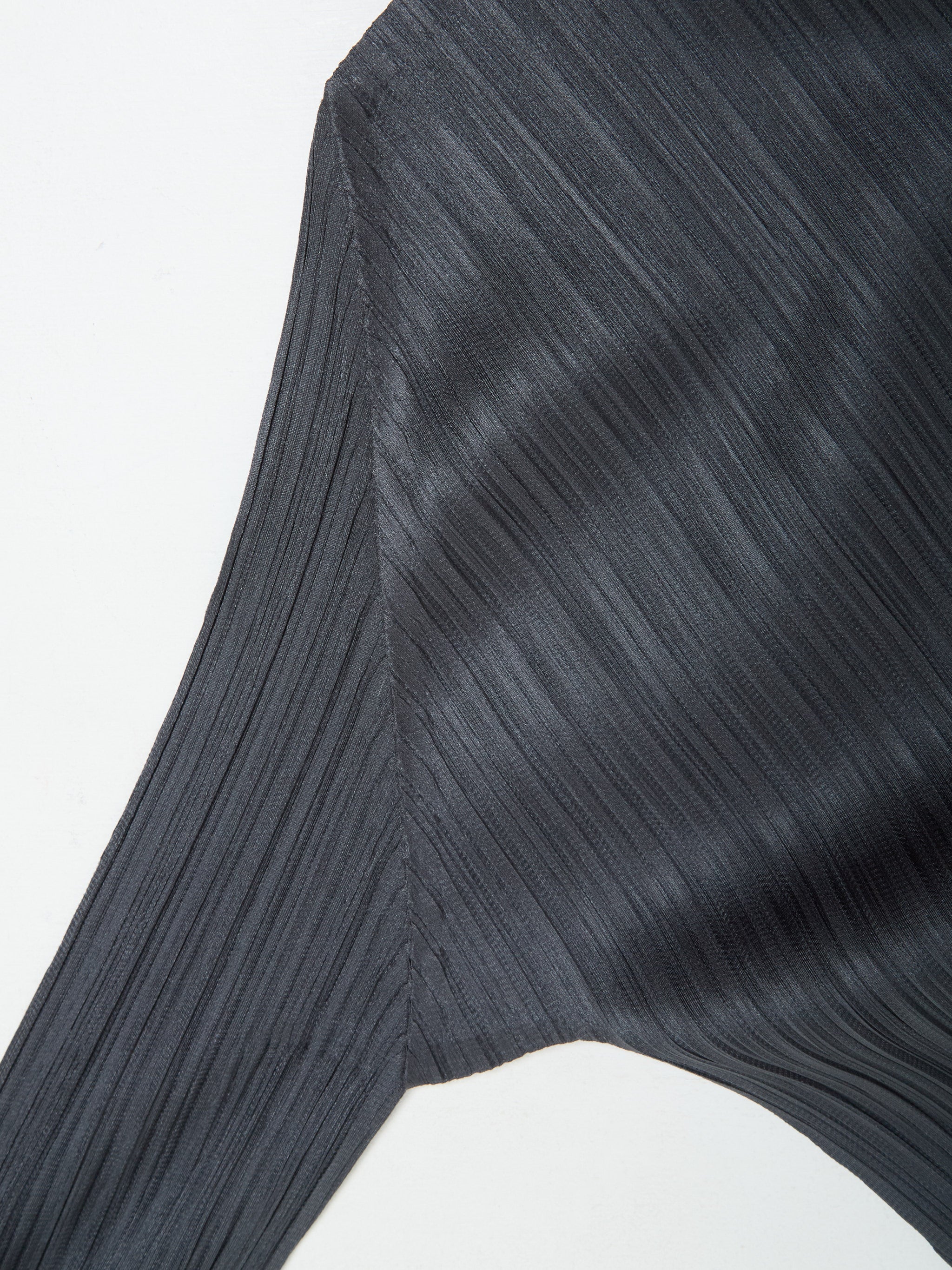 Pleated Long Sleeved Shirt in Steel Grey