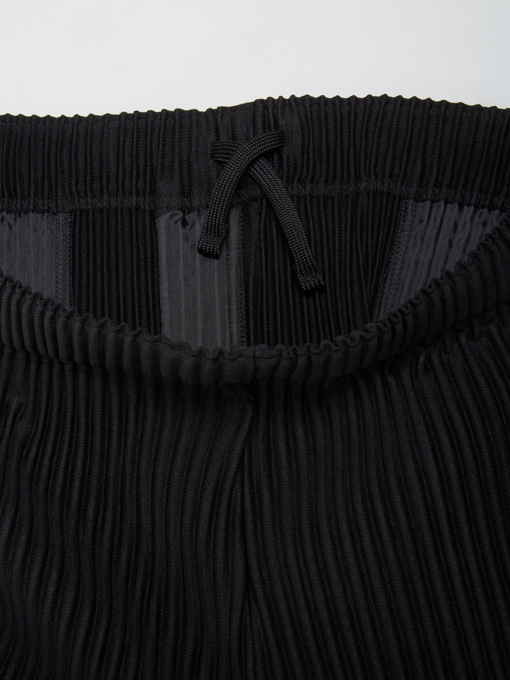 Pleated Bermuda Shorts in Black