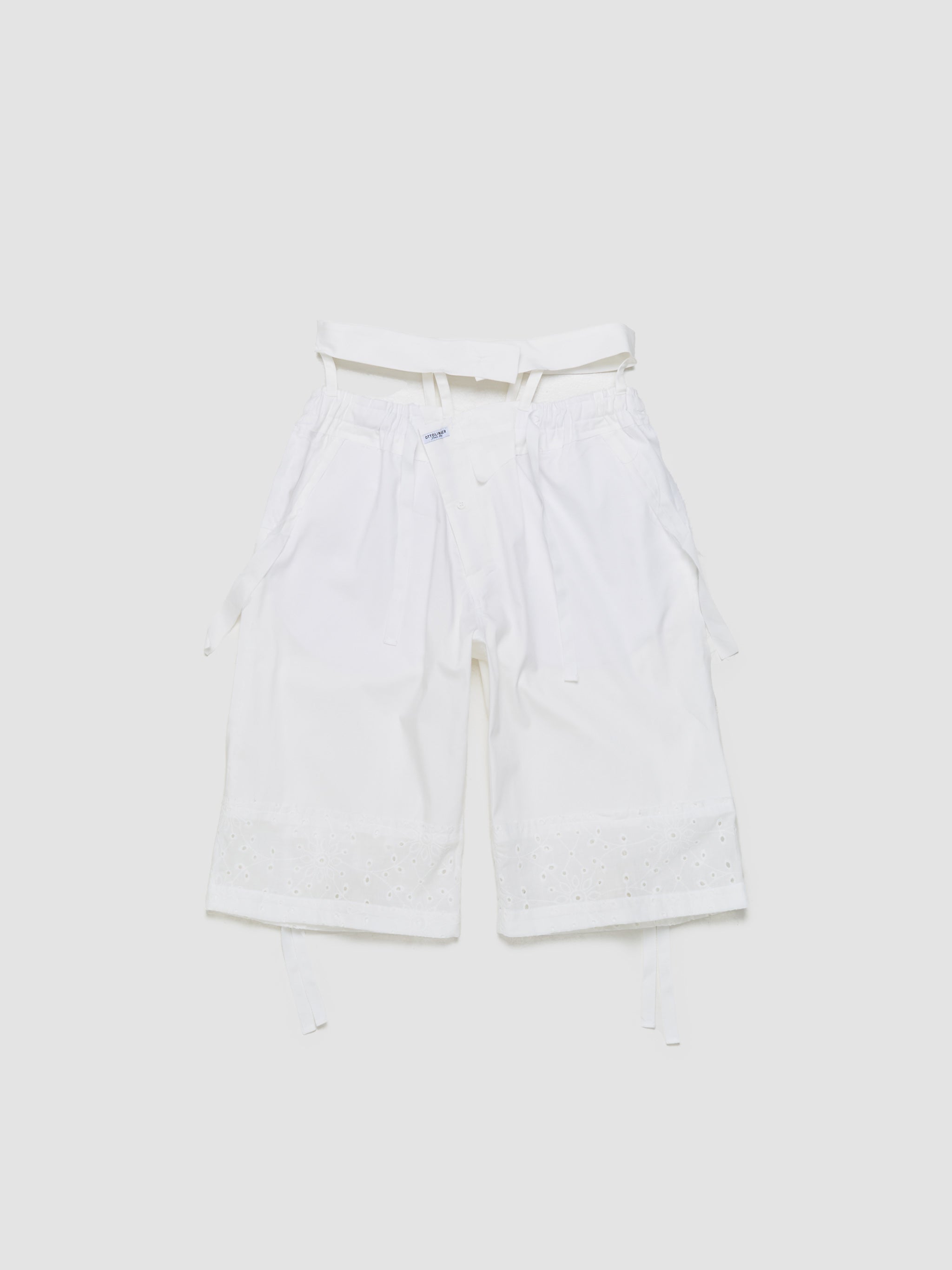 Baggy Cargo Shorts in White