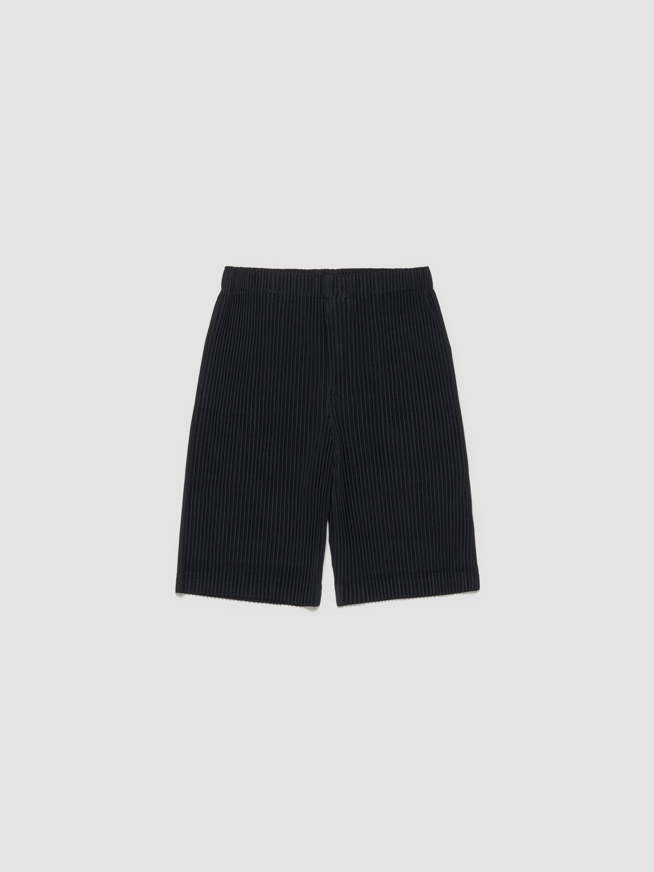 Pleated Bermuda Shorts in Black