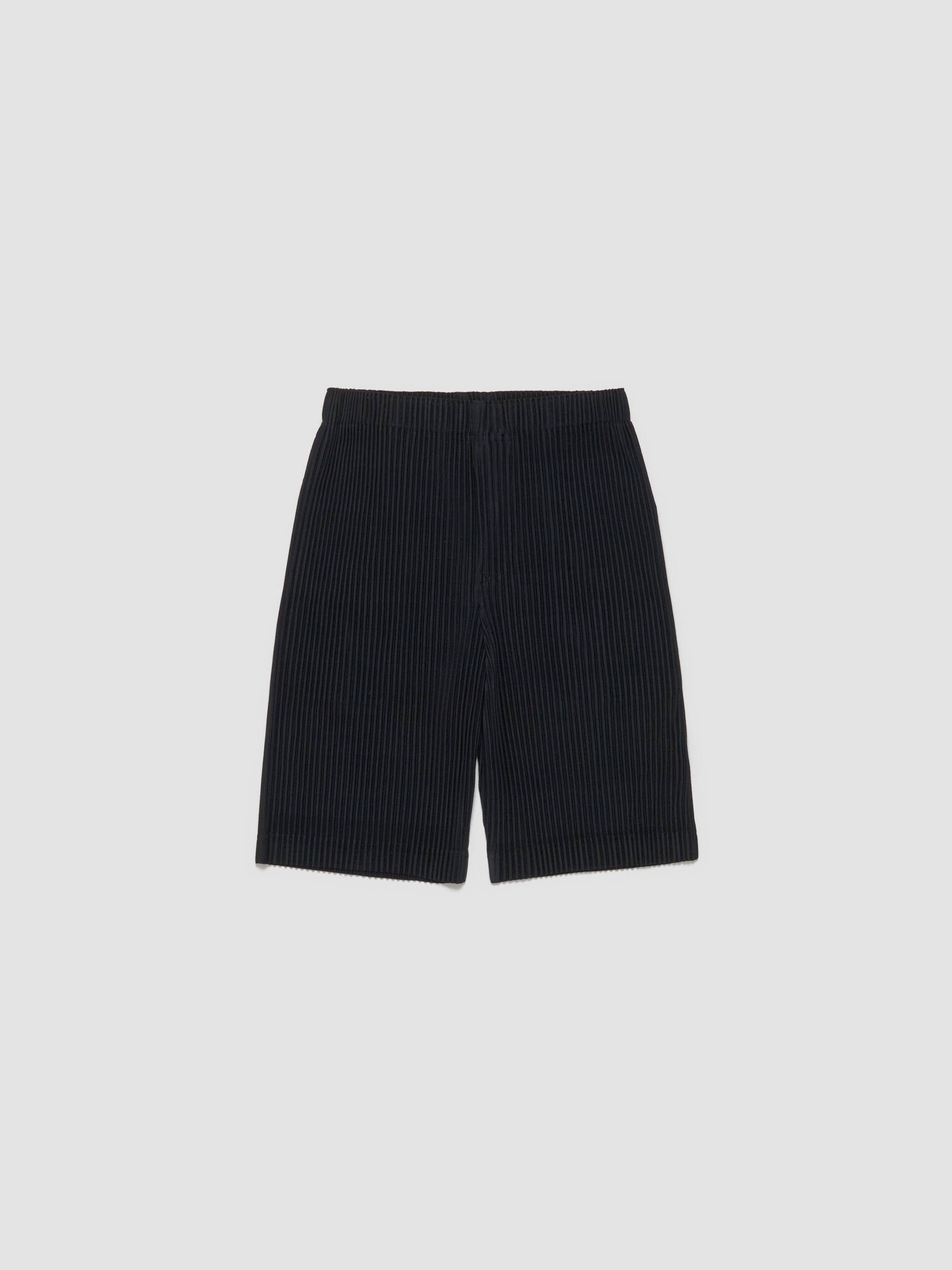 Pleated Bermuda Shorts in Black
