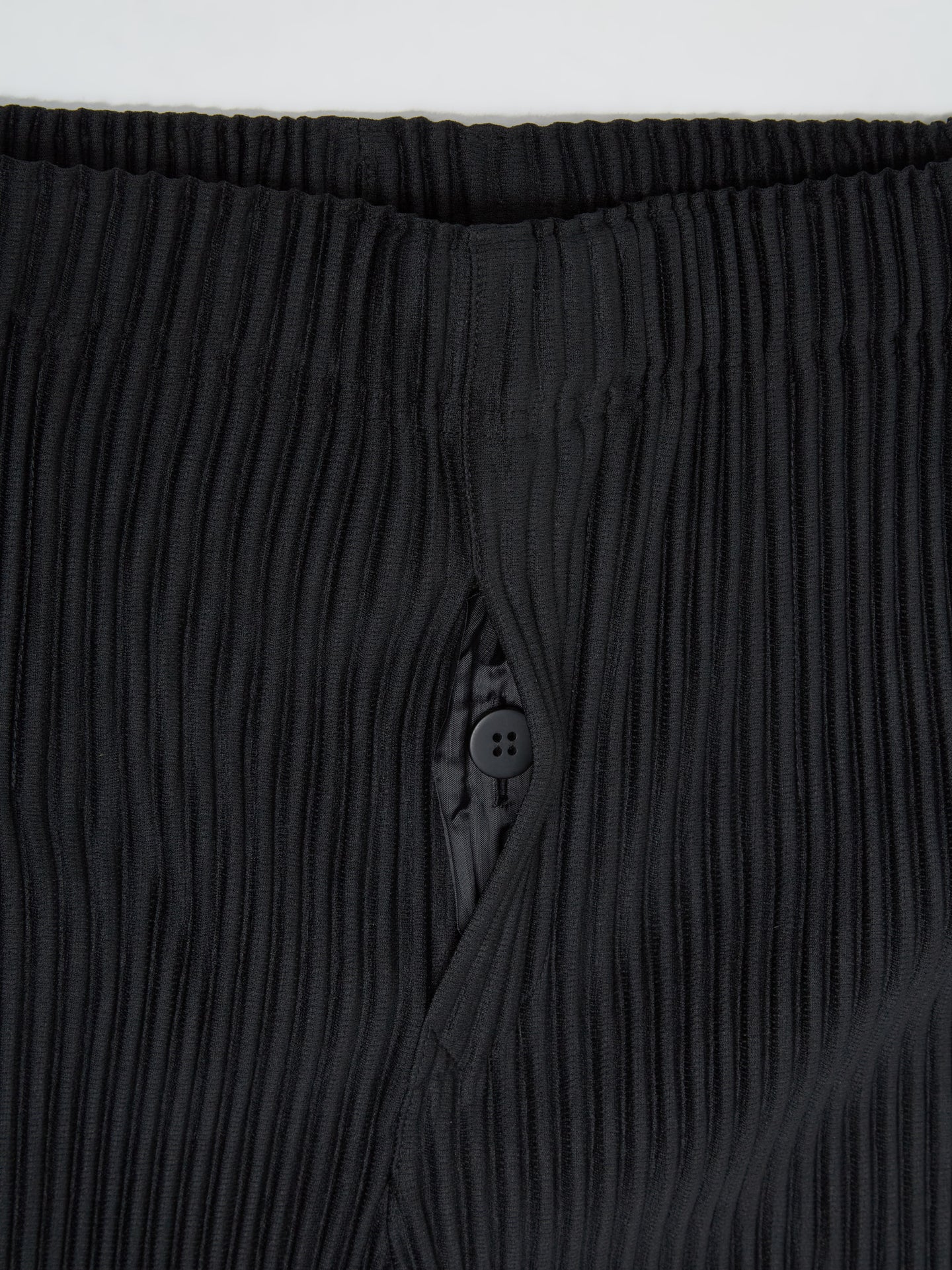 Pleated Bermuda Shorts in Black