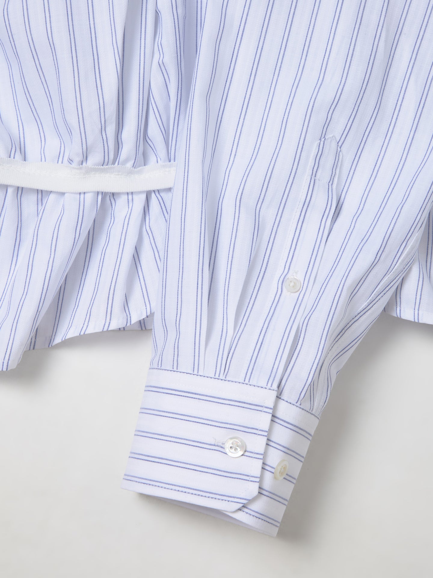 Long Sleeve Shirt in White & Light Blue