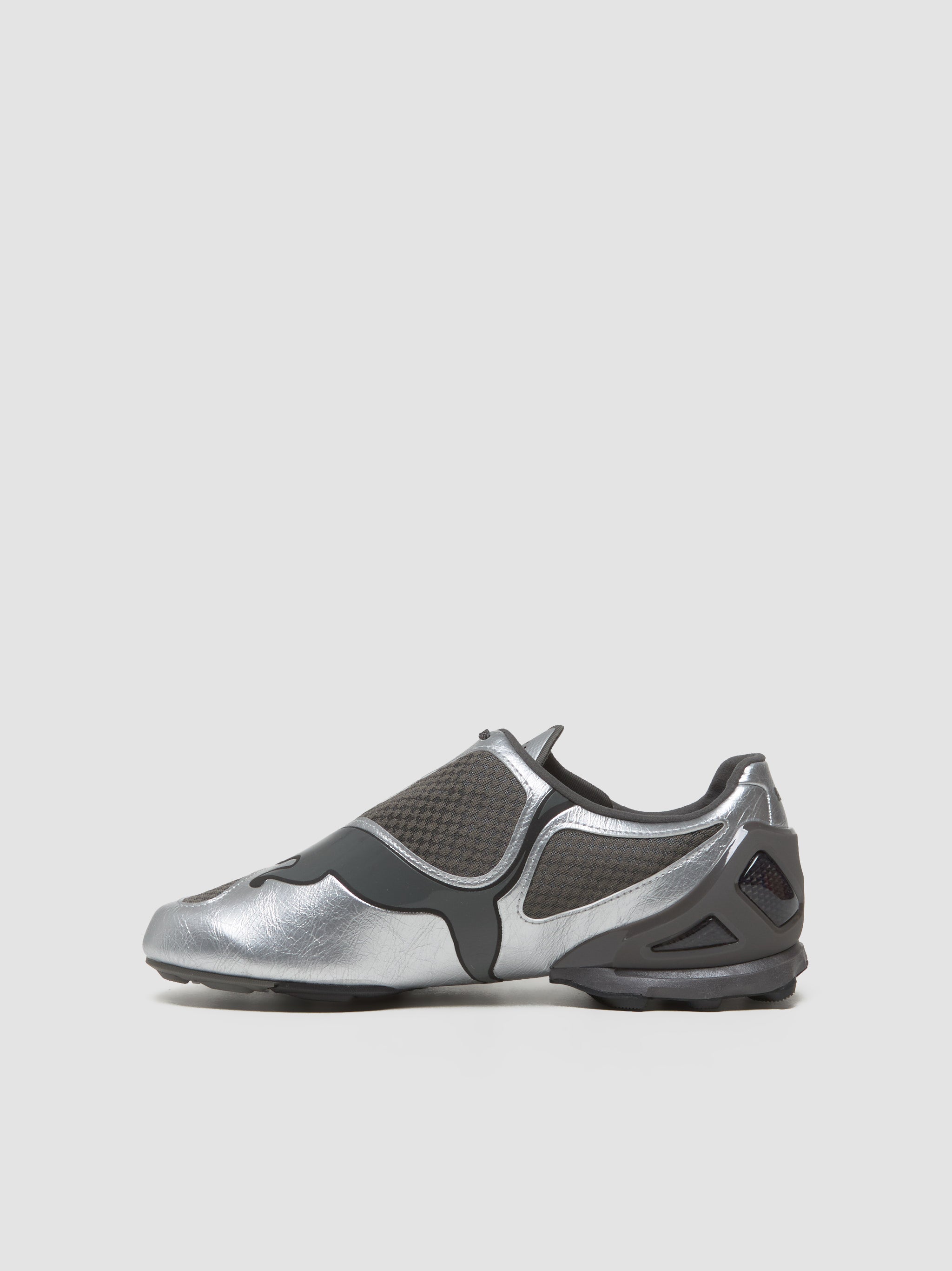 V-S1 Metallic Sneaker in Gray & Black