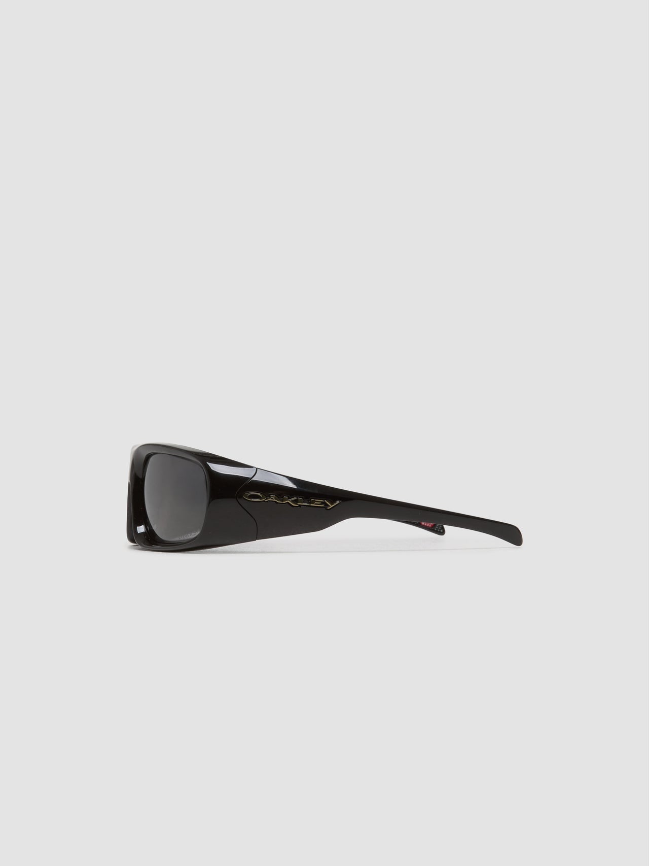 Belleville in Polished Black with Prizm Black Lenses