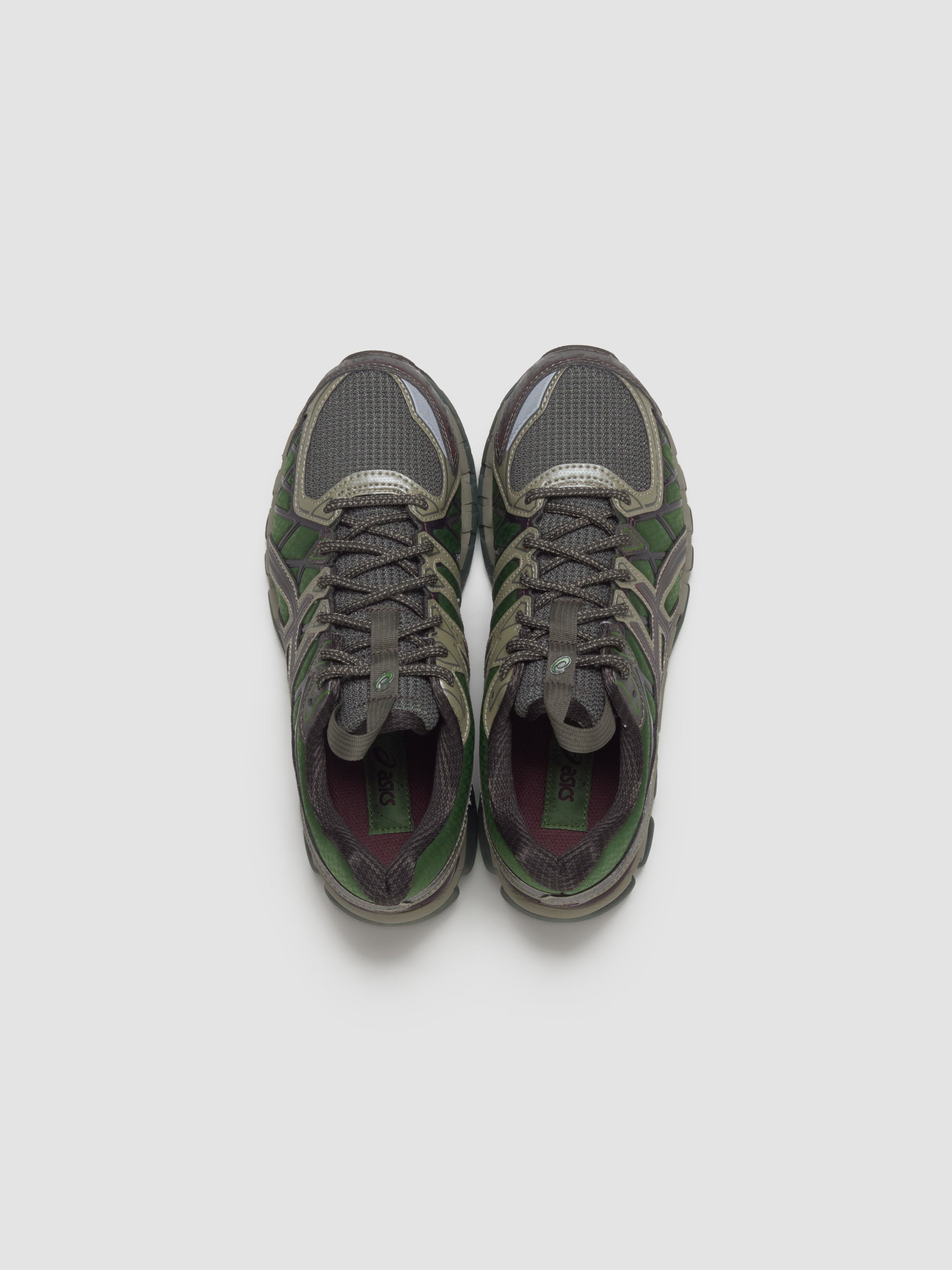 UB10-S GEL-KAYANO 20 Sneaker in Moss & Gunmetal