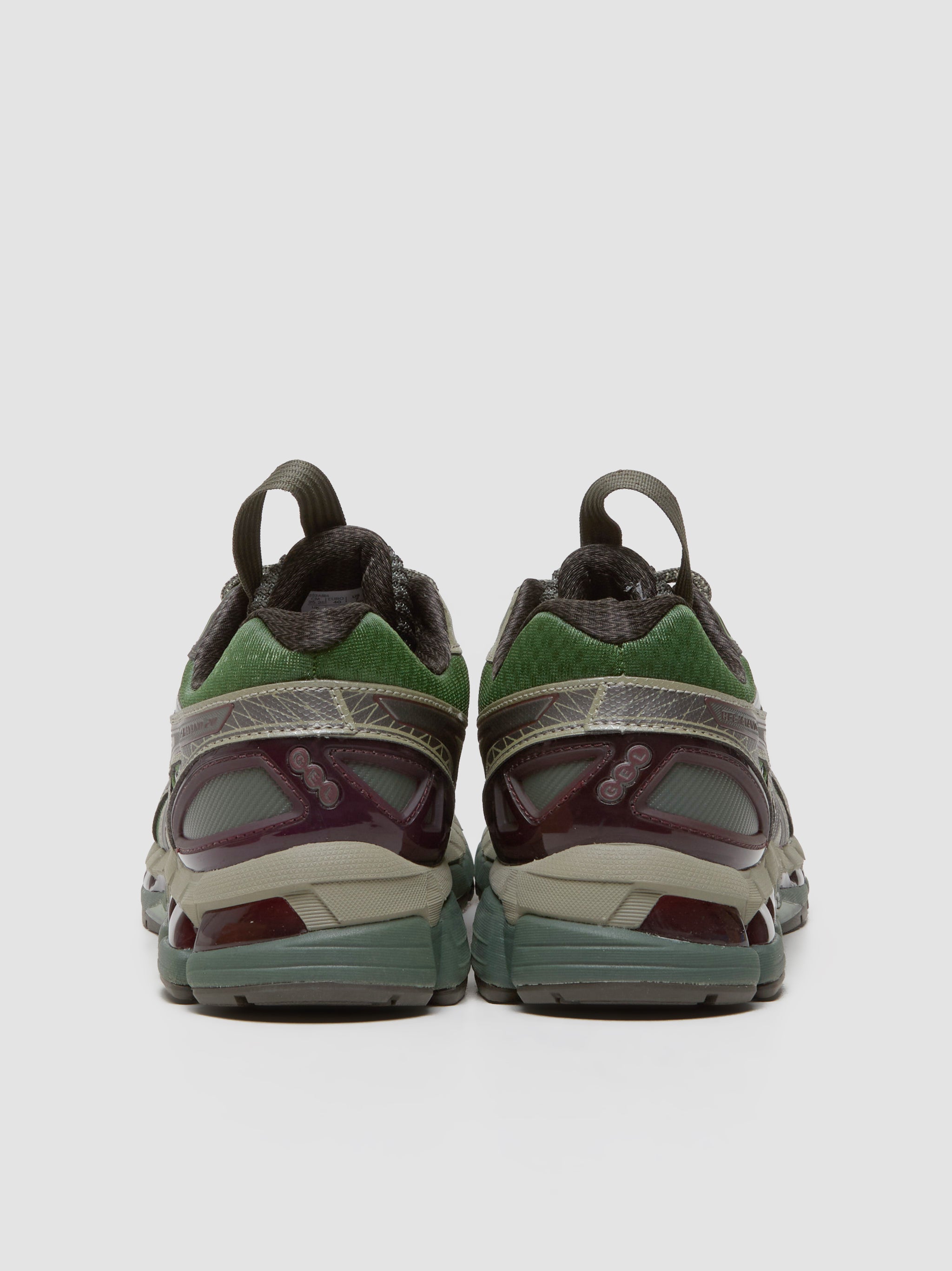 UB10-S GEL-KAYANO 20 Sneaker in Moss & Gunmetal