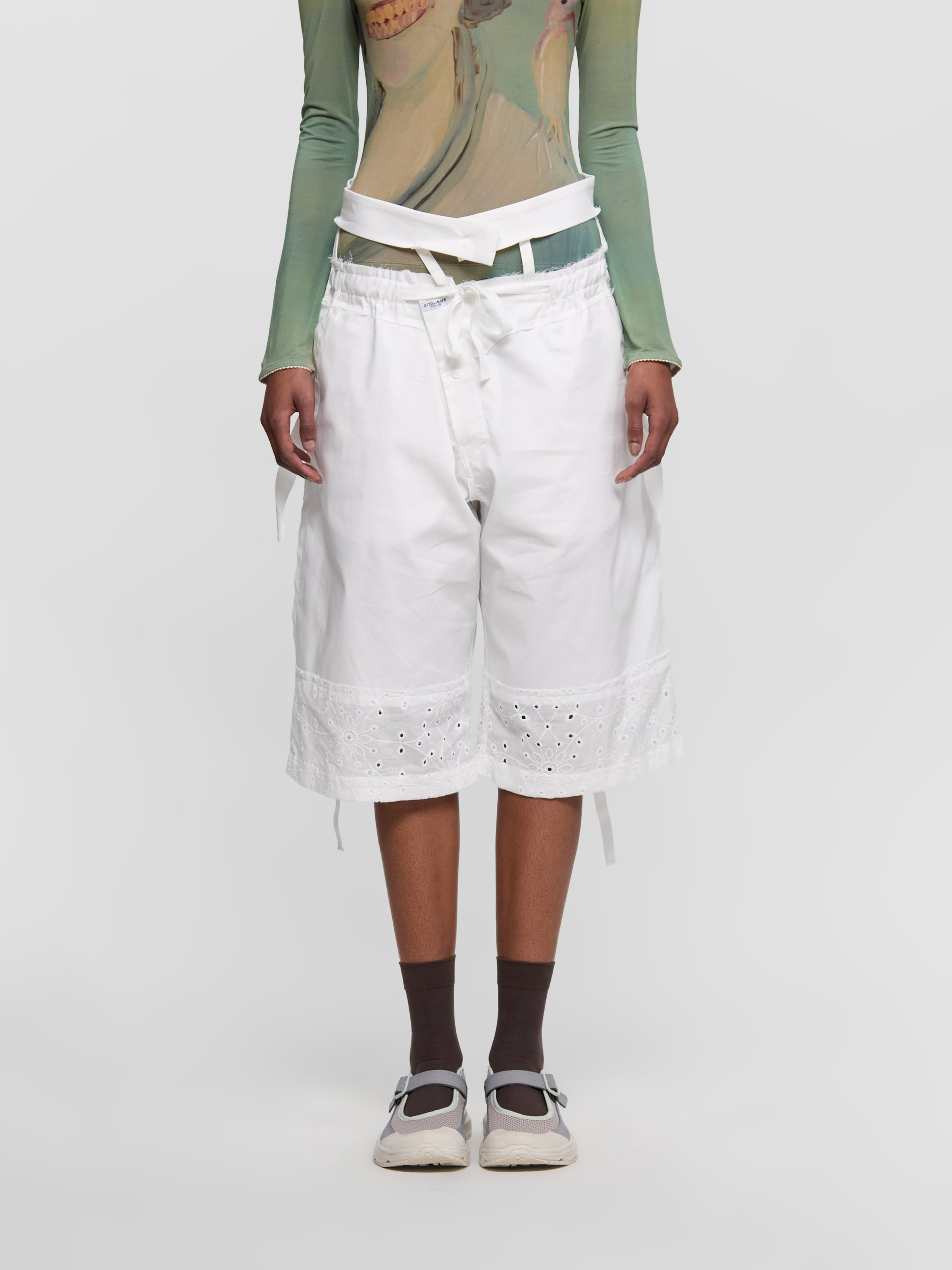 Baggy Cargo Shorts in White