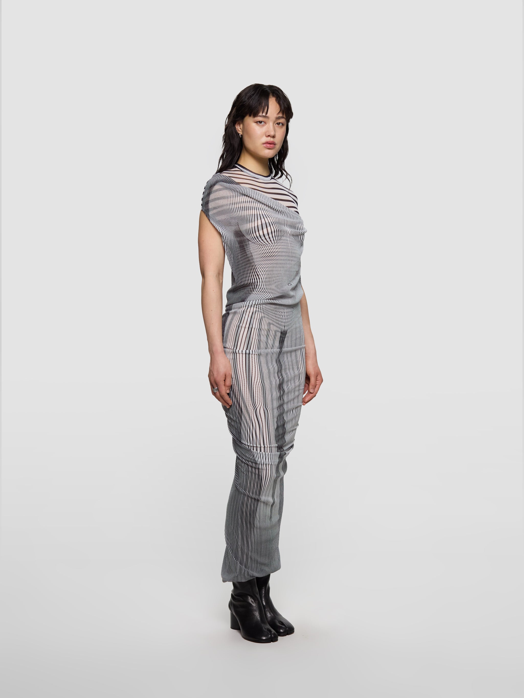 Long Draped Body Morphing Dress in White & Black