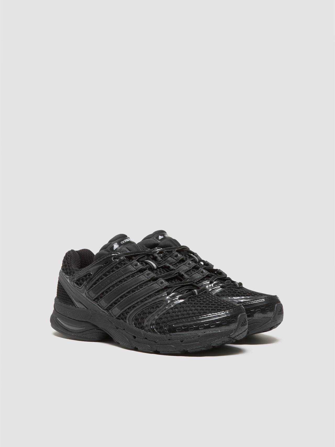 Adistar Control 5 Sneaker in Black & Carbon