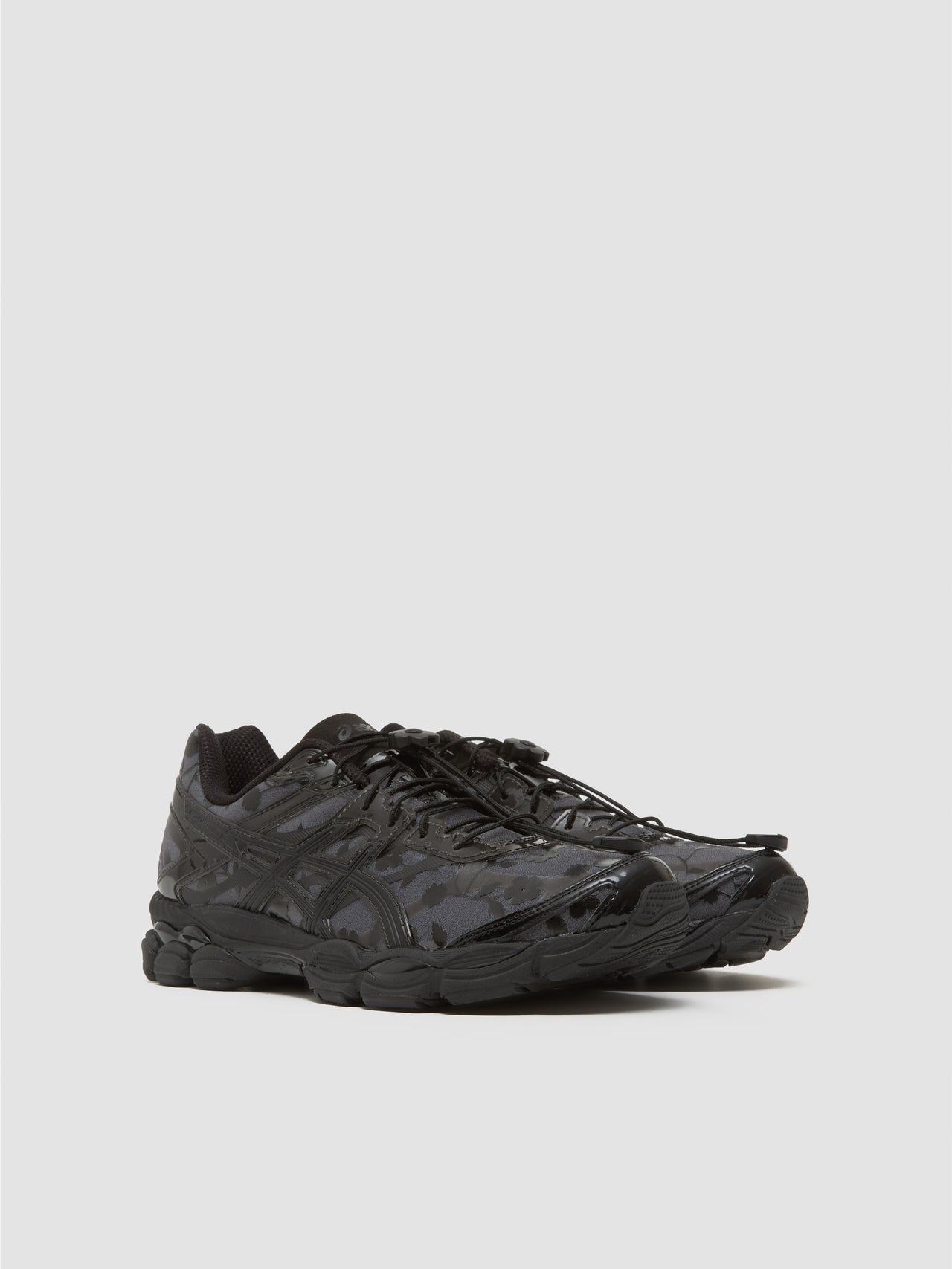 GEL-CUMULUS 16 SSCB Sneaker in Black