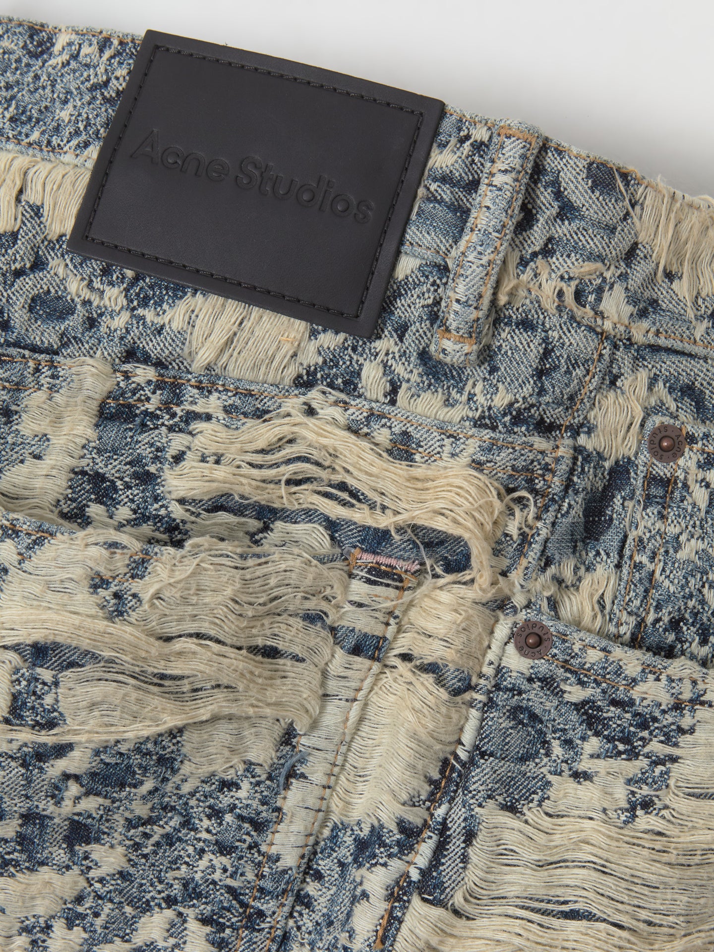 Loose Fit Denim Shorts in Mid Blue