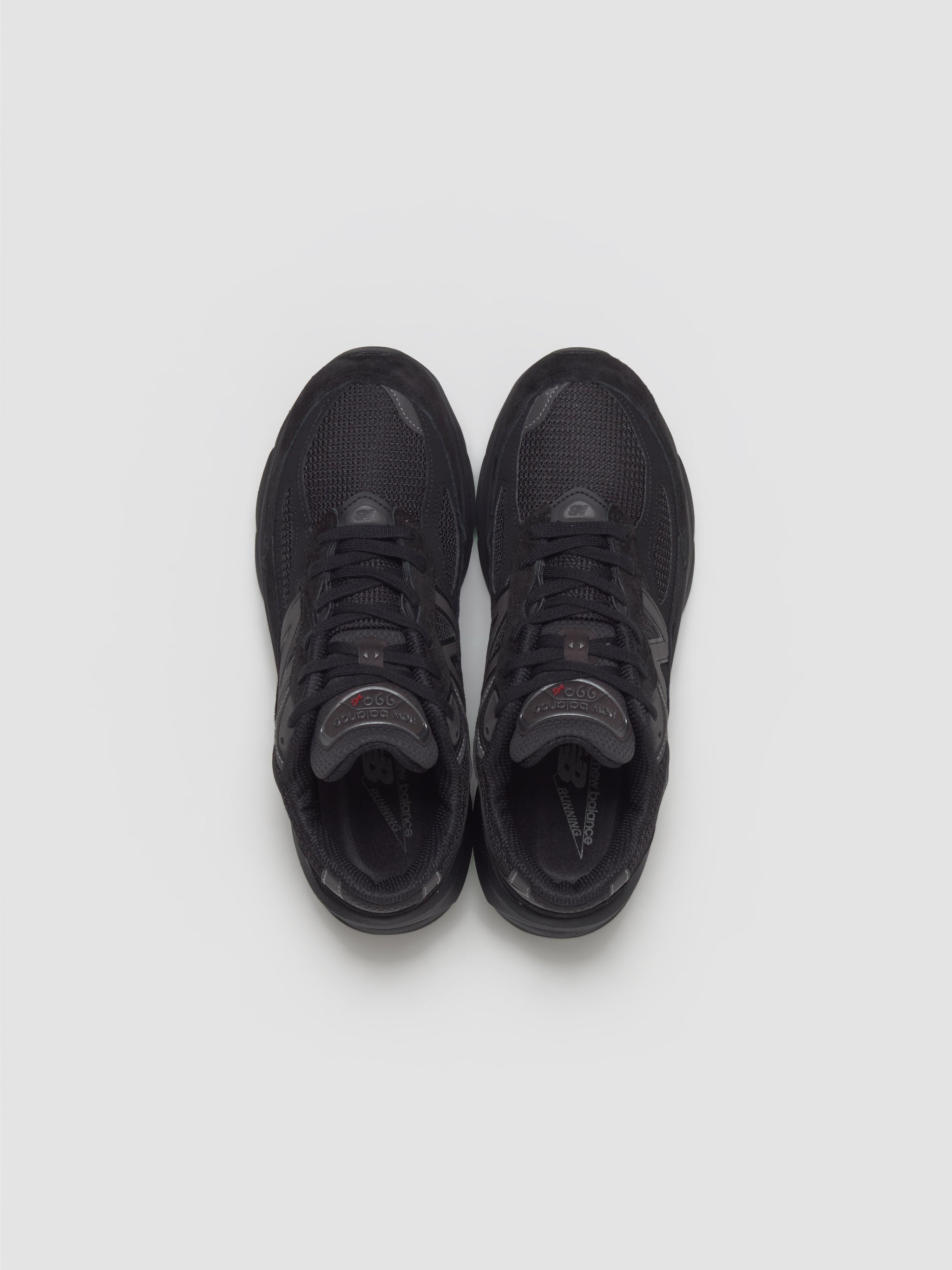 Men's 990 v6 ‘Made in USA’ Sneaker in Black