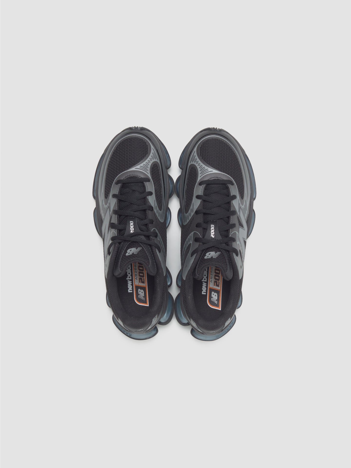 Abzorb 2000 Sneaker in Black & Dark Silver Metallic