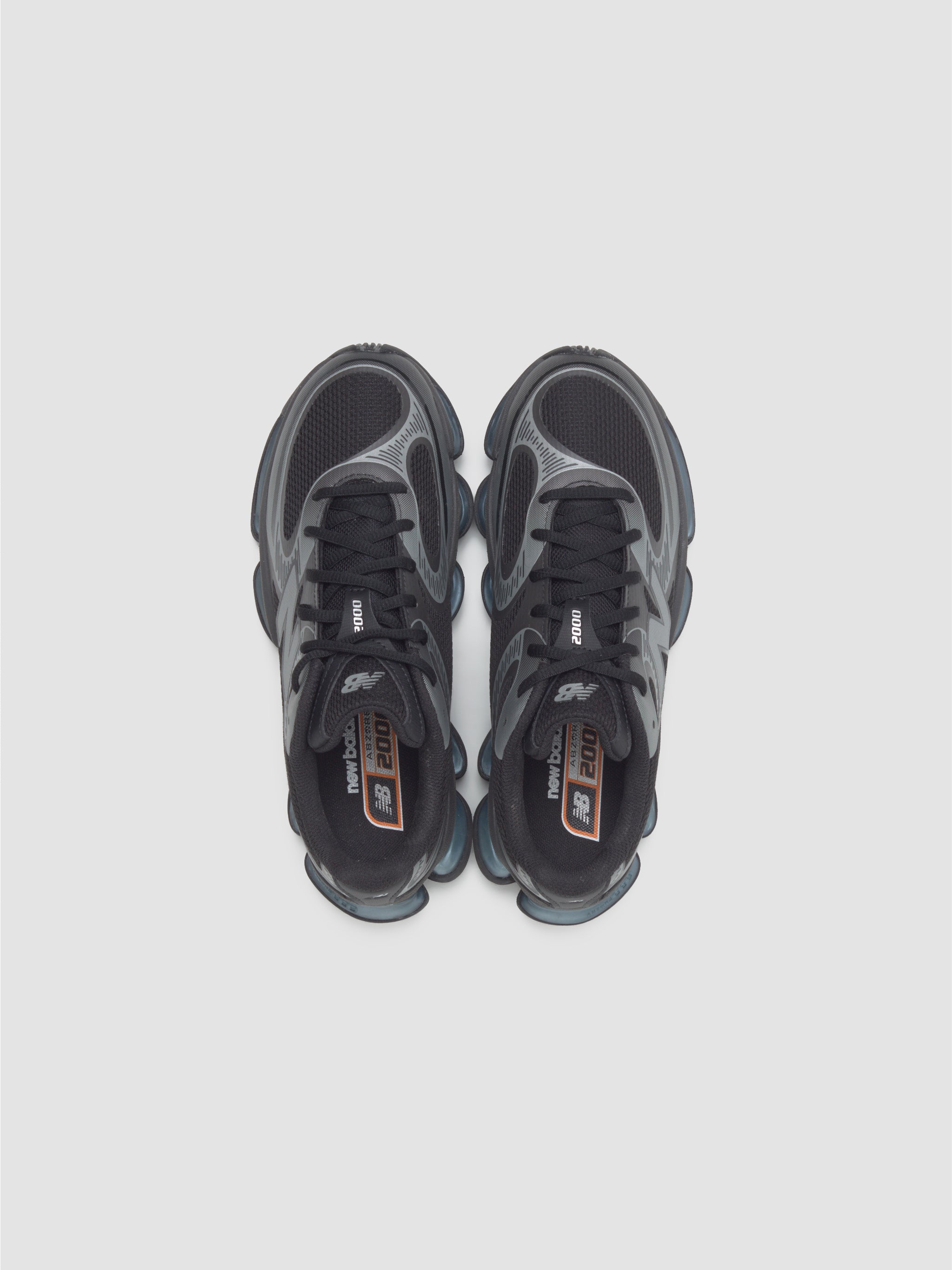 Abzorb 2000 Sneaker in Black & Dark Silver Metallic