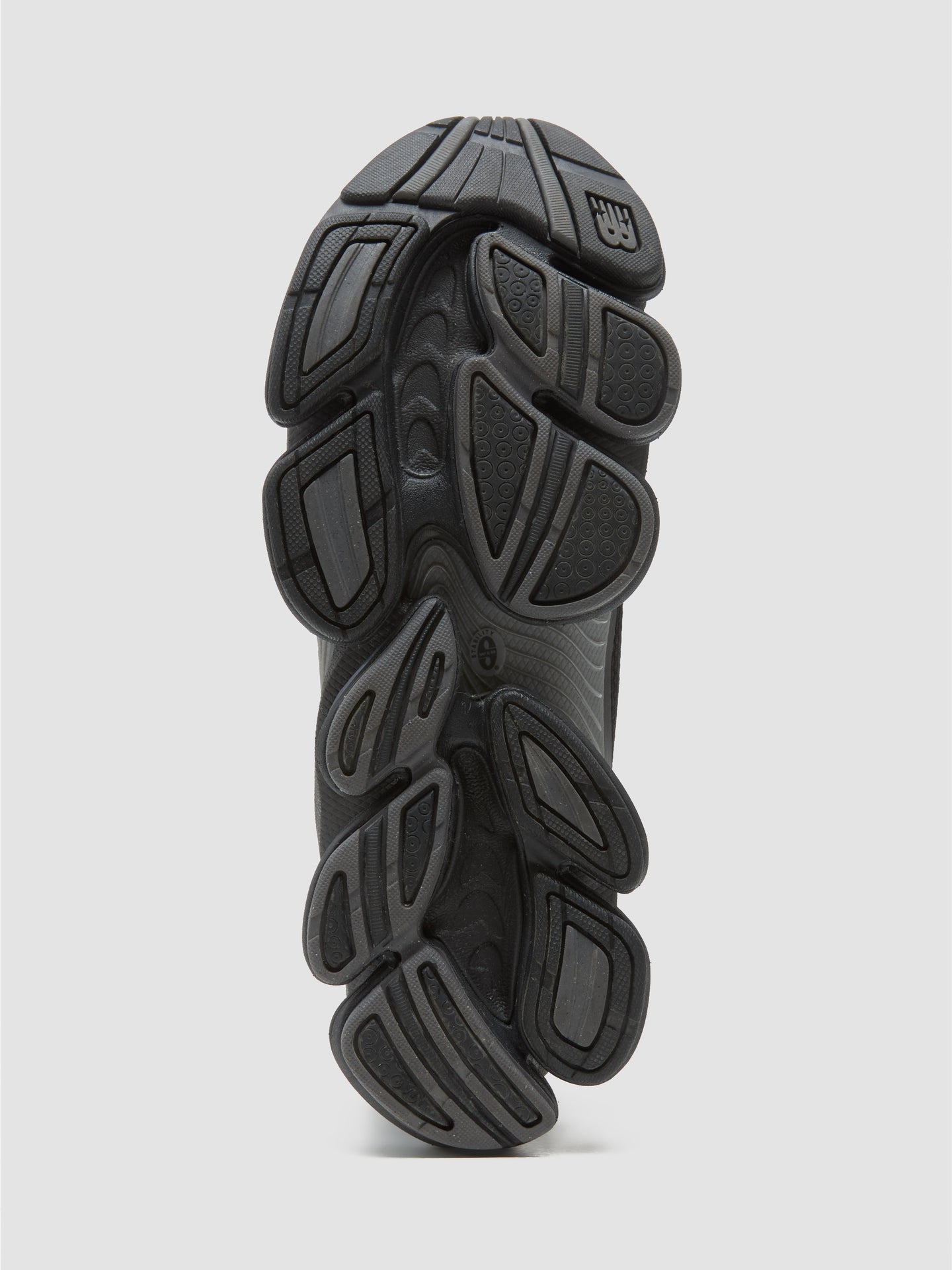 Abzorb 2000 Sneaker in Black & Dark Silver Metallic