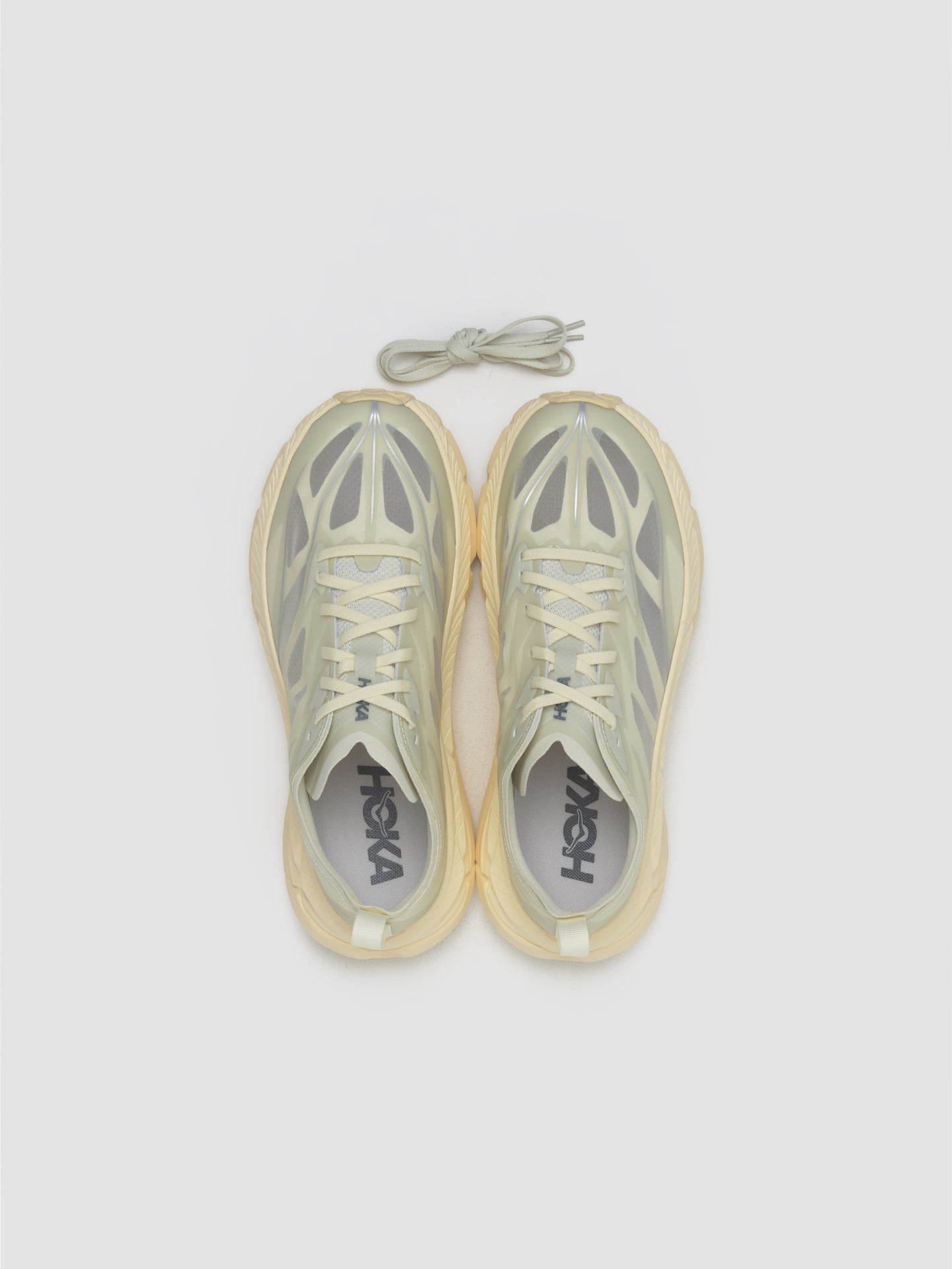 Mafate Speed 4 Lite Sneaker in Truffle Salt & Vintage Yellow