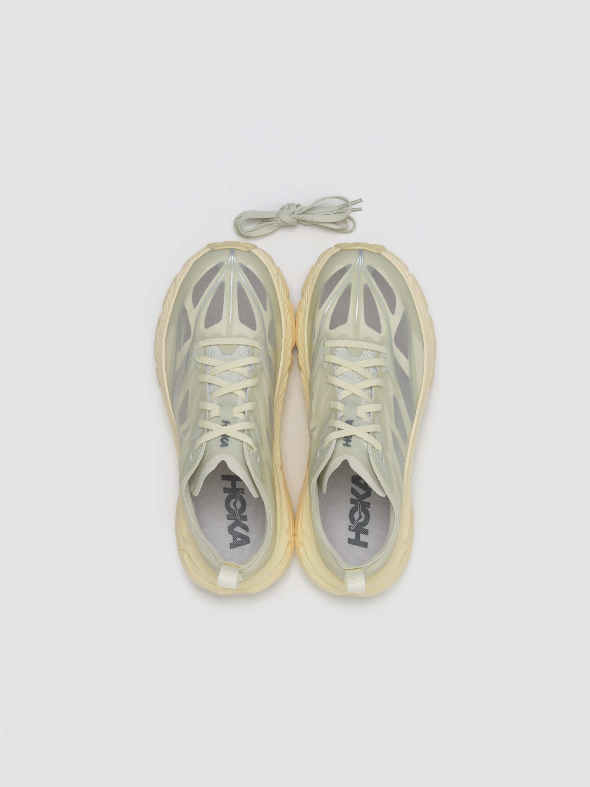 Mafate Speed 4 Lite Sneaker in Truffle Salt & Vintage Yellow
