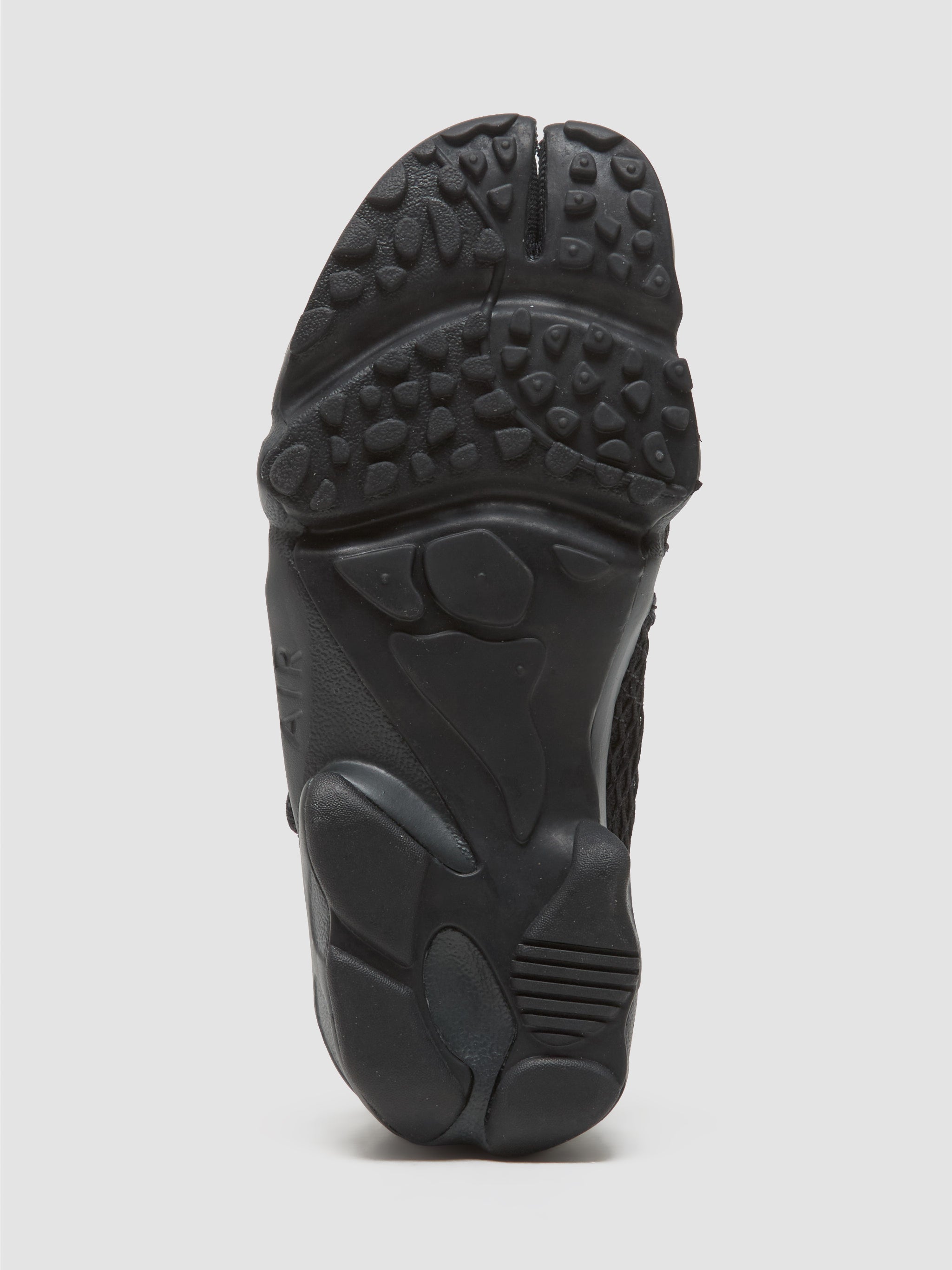 WMNS Air Rift Sneaker in Off Noir