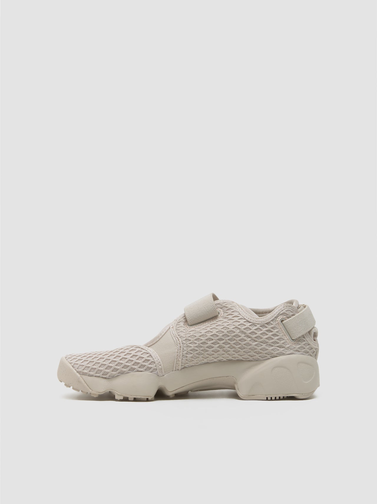 WMNS Air Rift Sneaker in Light Orewood Brown